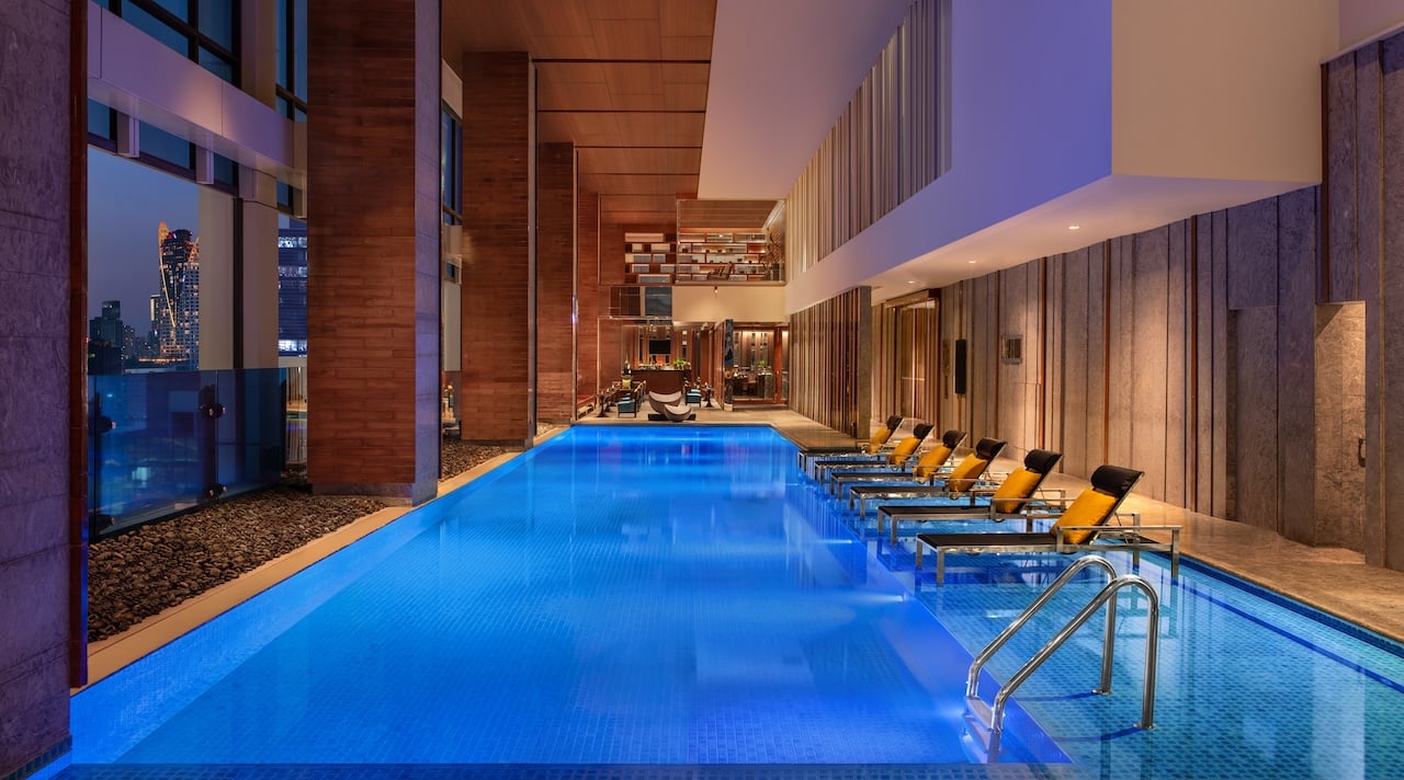 Renaissance Bangkok Ratchaprasong pool