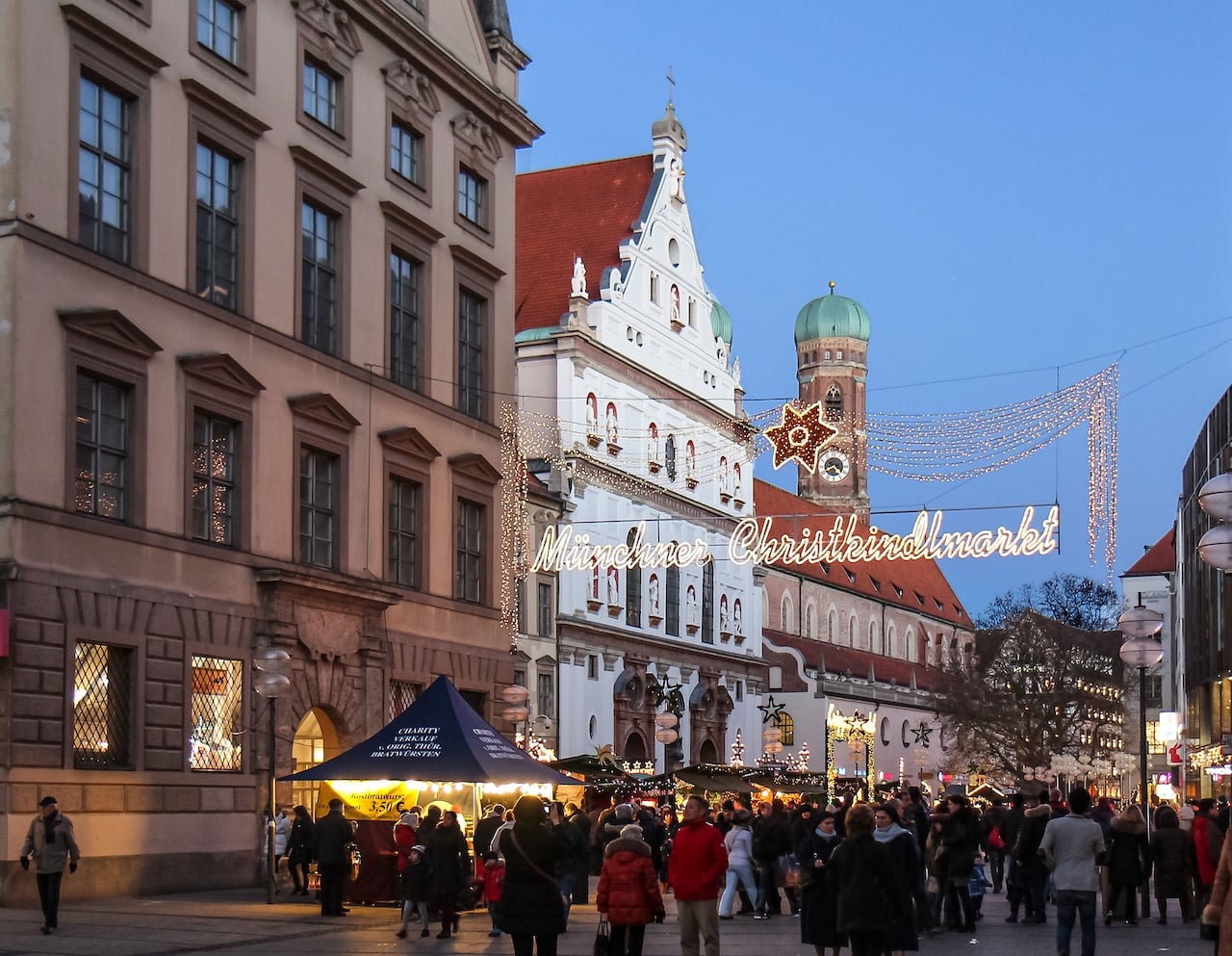 Christkindlmarkt in der Münchner Fussgängerzone, © München Tourismus, Werner Böhm
