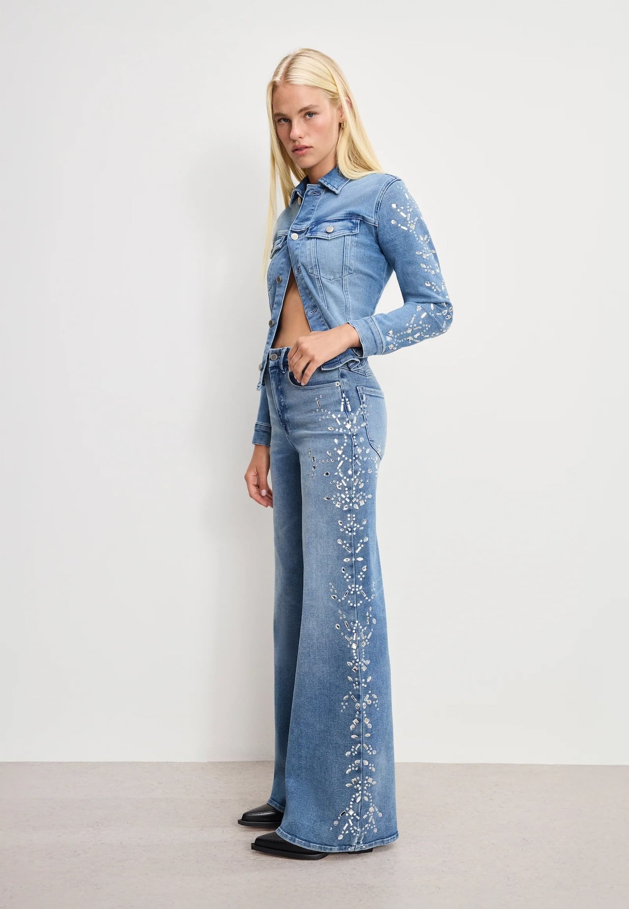 GOOD AMERICAN Dolly Crystal Fitted Jacket; Dolly Joleans Crystal Wide Jeans