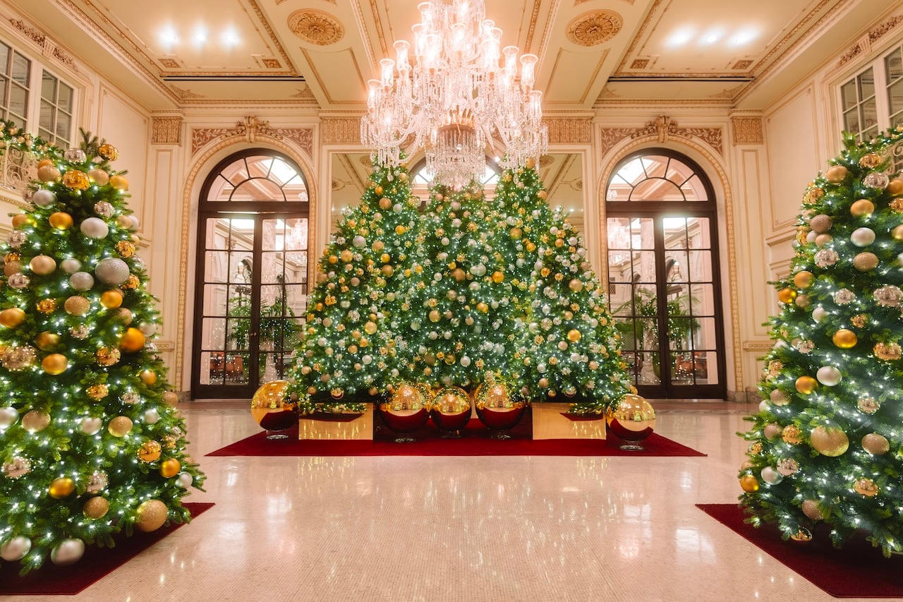 The Plaza lobby at Christmas