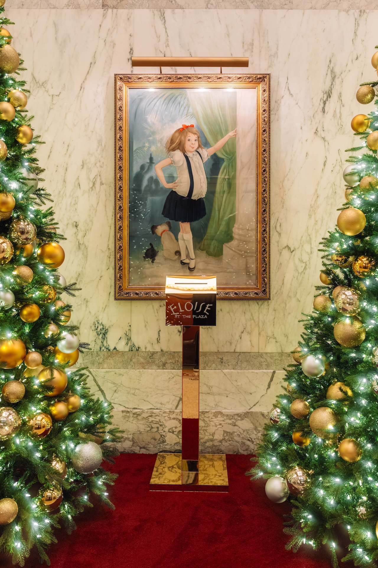 Framed photo of Eloise at The Plaza