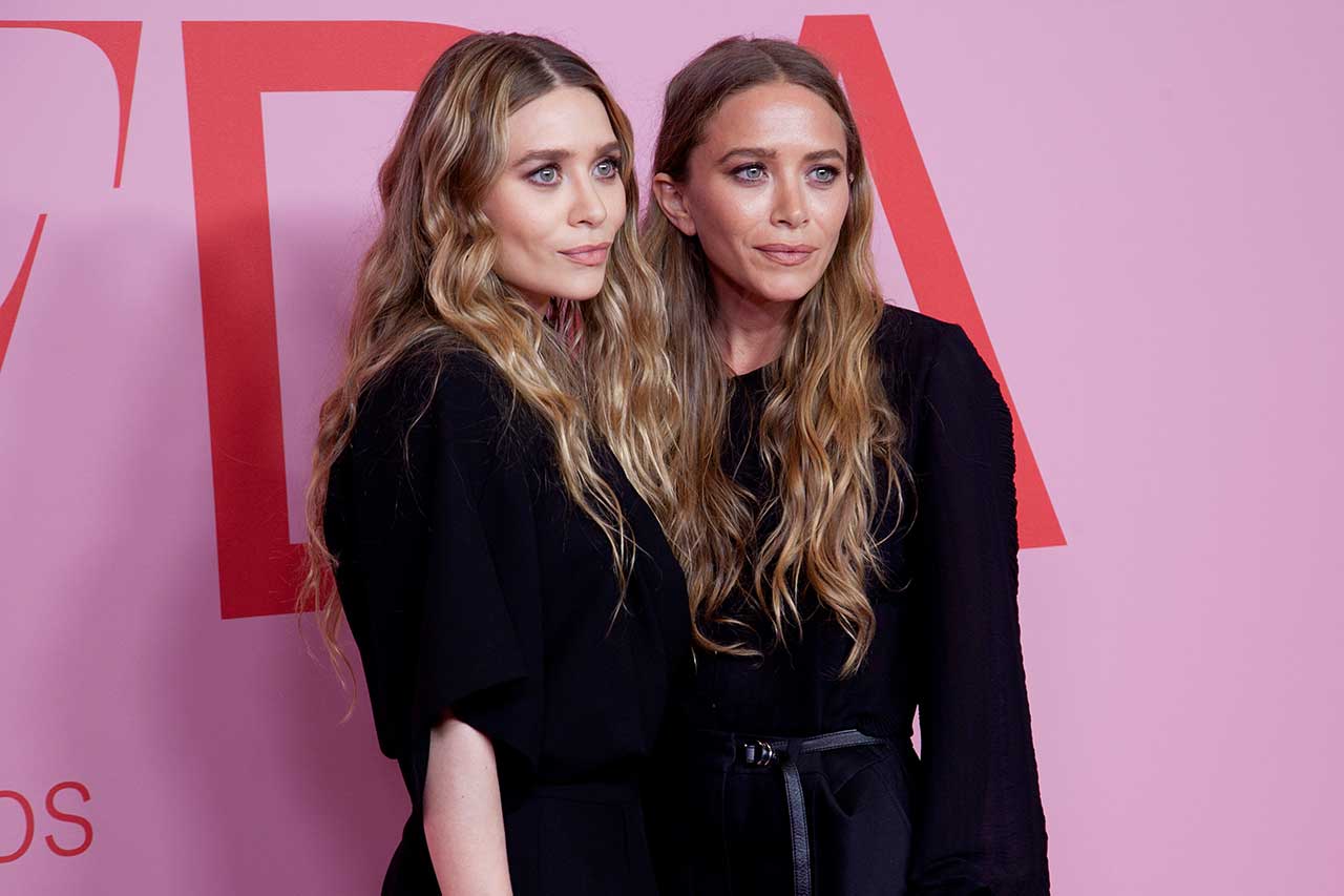 CFDA Fashion Awards, Winners Walk, Brooklyn Museum, New York, USA - 03 Jun 2019Ashley Olsen, Mary-Kate Olsen (Photo by Lexie Moreland/WWD/Penske Media via Getty Images)