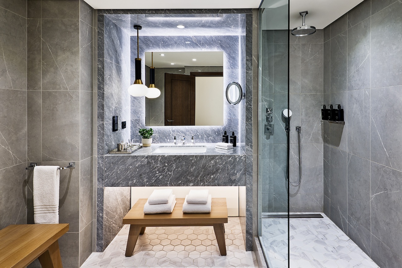 Paris Marriott Champs Elysees bathroom