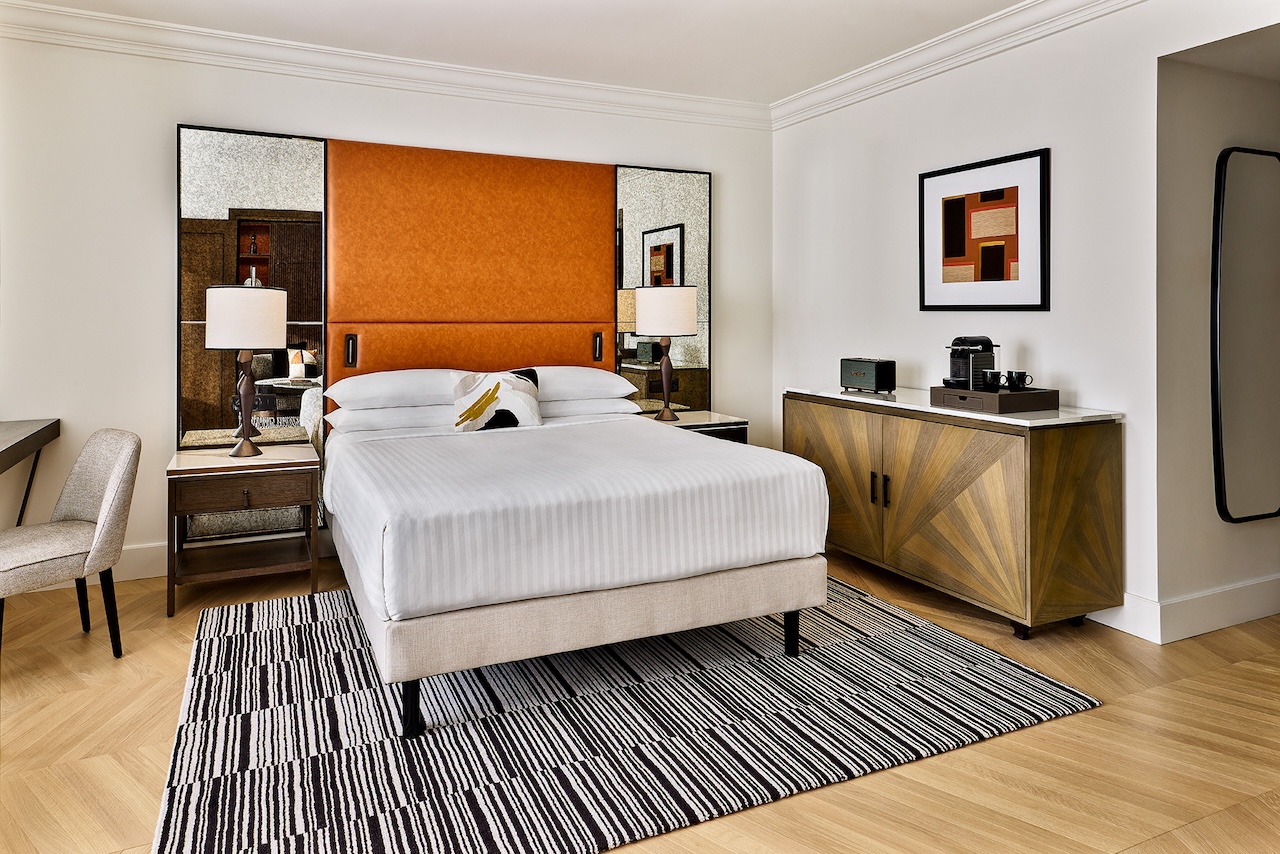 Paris Marriott Champs Elysees suite