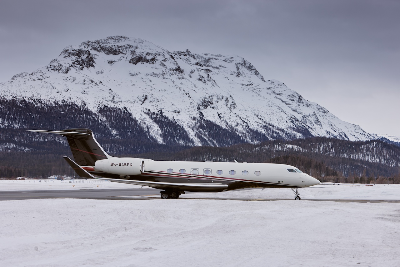 Flexjet private jet in St. Moritz