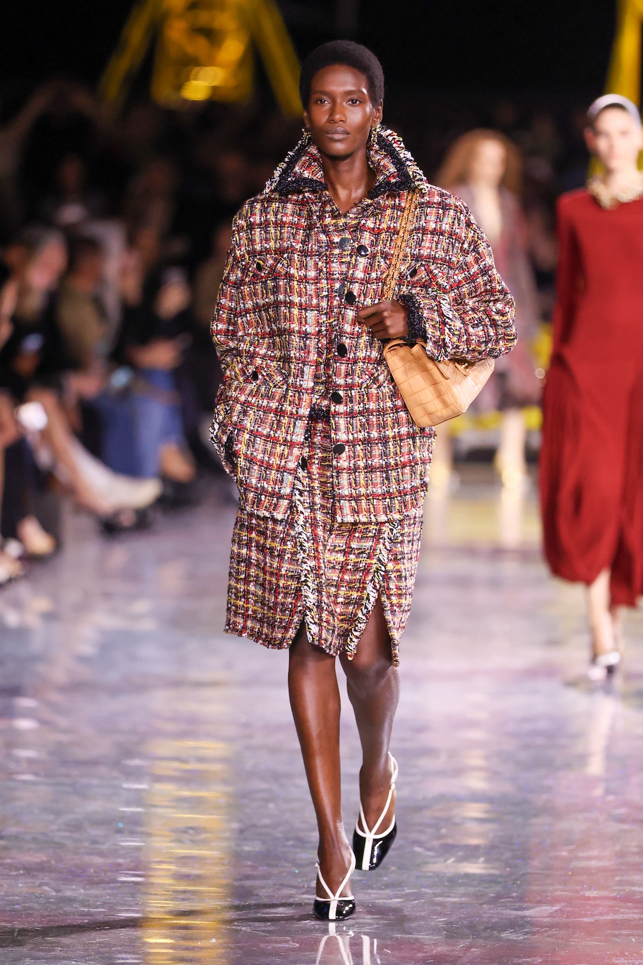 PARIS, FRANCE - MARCH 09: (EDITORIAL USE ONLY - For Non-Editorial use please seek approval from Fashion House) A model walks the runway during the Chanel Womenswear Fall/Winter 2026-2027 show as part of Paris Fashion Week on March 09, 2026 in Paris, France. (Photo by Stephane Cardinale - Corbis/Corbis via Getty Images)