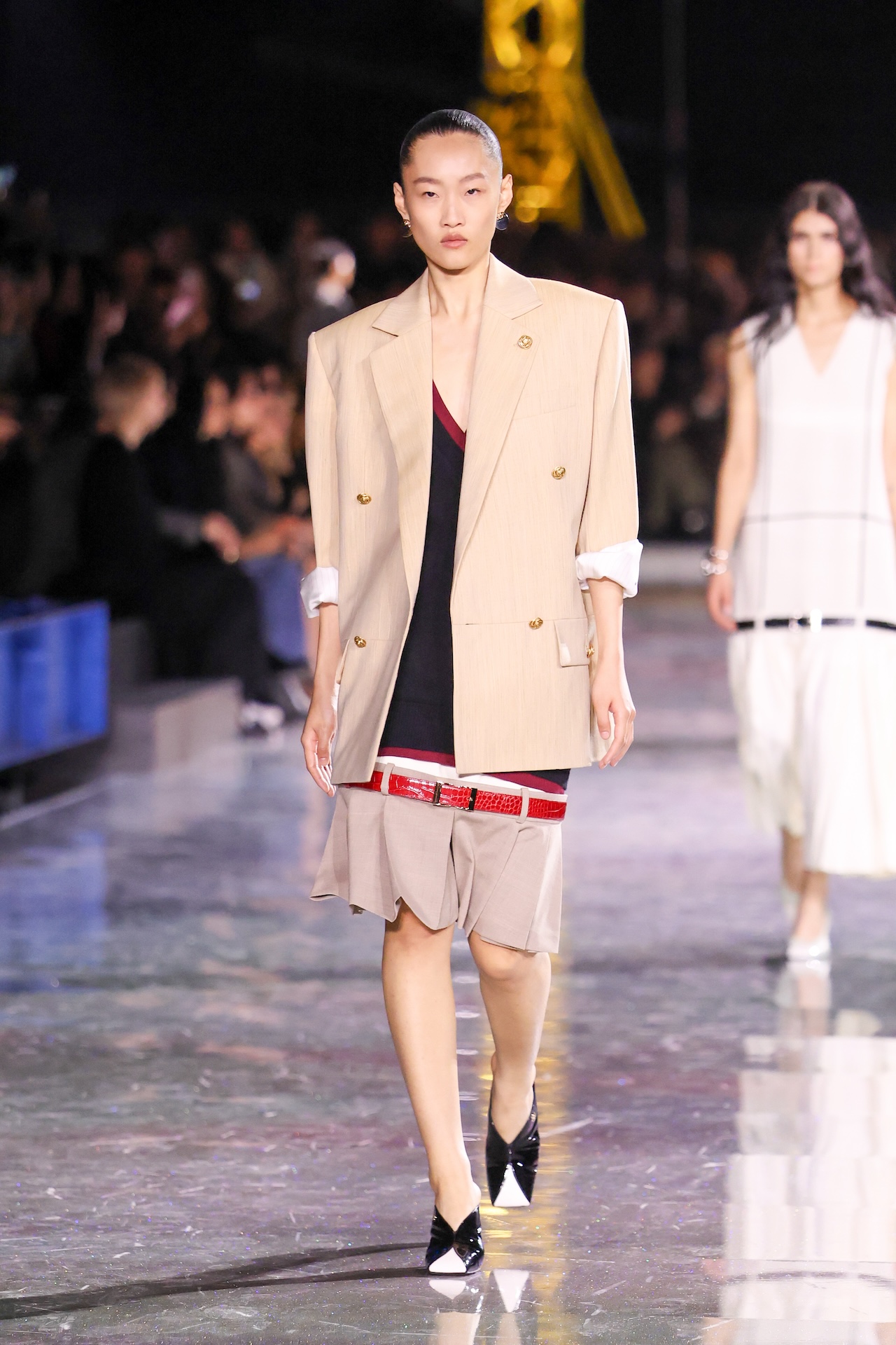 PARIS, FRANCE - MARCH 09: (EDITORIAL USE ONLY - For Non-Editorial use please seek approval from Fashion House) A model walks the runway during the Chanel Womenswear Fall/Winter 2026-2027 show as part of Paris Fashion Week on March 09, 2026 in Paris, France. (Photo by Stephane Cardinale - Corbis/Corbis via Getty Images)