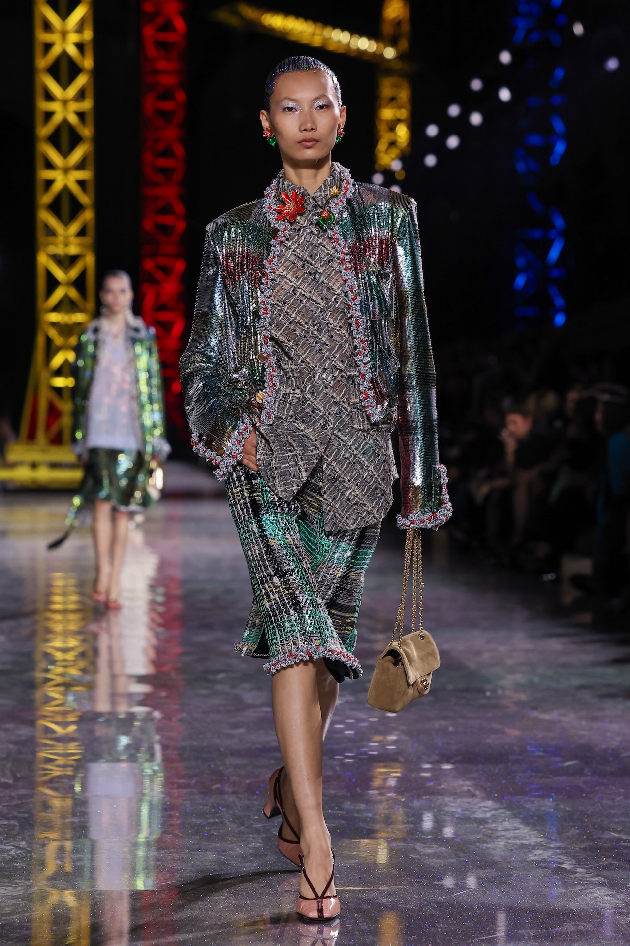 PARIS, FRANCE - MARCH 09: (EDITORIAL USE ONLY - For Non-Editorial use please seek approval from Fashion House) A model walks the runway during the Chanel Womenswear Fall/Winter 2026-2027 show as part of Paris Fashion Week on March 09, 2026 in Paris, France. (Photo by Peter White/Getty Images)