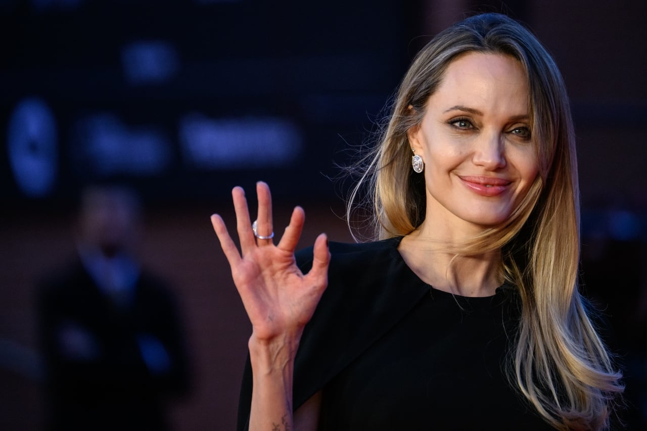angelina jolie