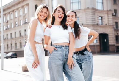the-3-jean-trends-every-it-girl-is-wearing-this-spring-one-makes-a-stunning-comeback-custom