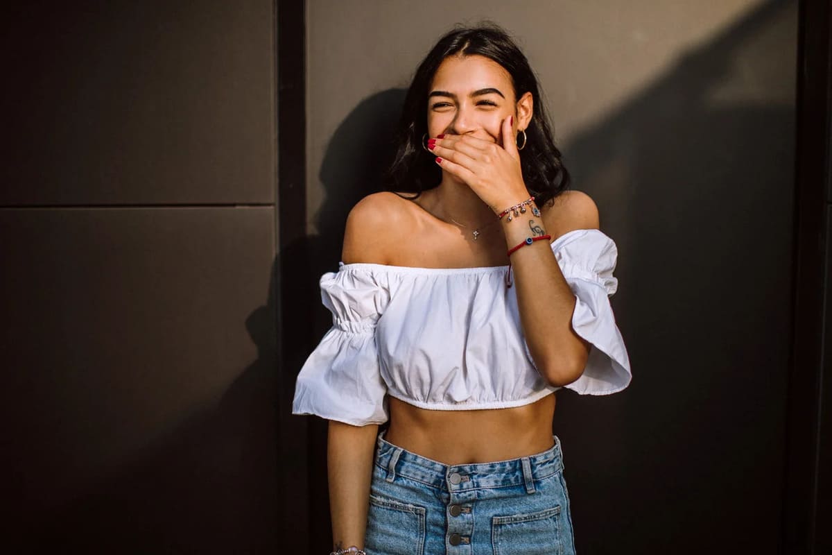 the-off-shoulder-top-is-the-most-effortless-fashion-essential-of-2026-according-to-latest-trend-reports-custom