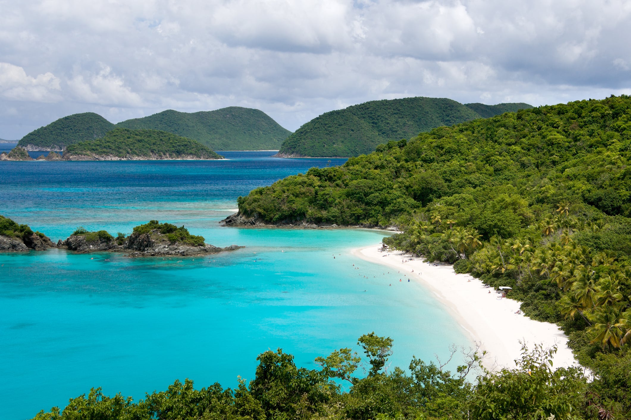 Tropical paradise beach in caribbean. Trunk Bay, St. John, Virgin Islands.