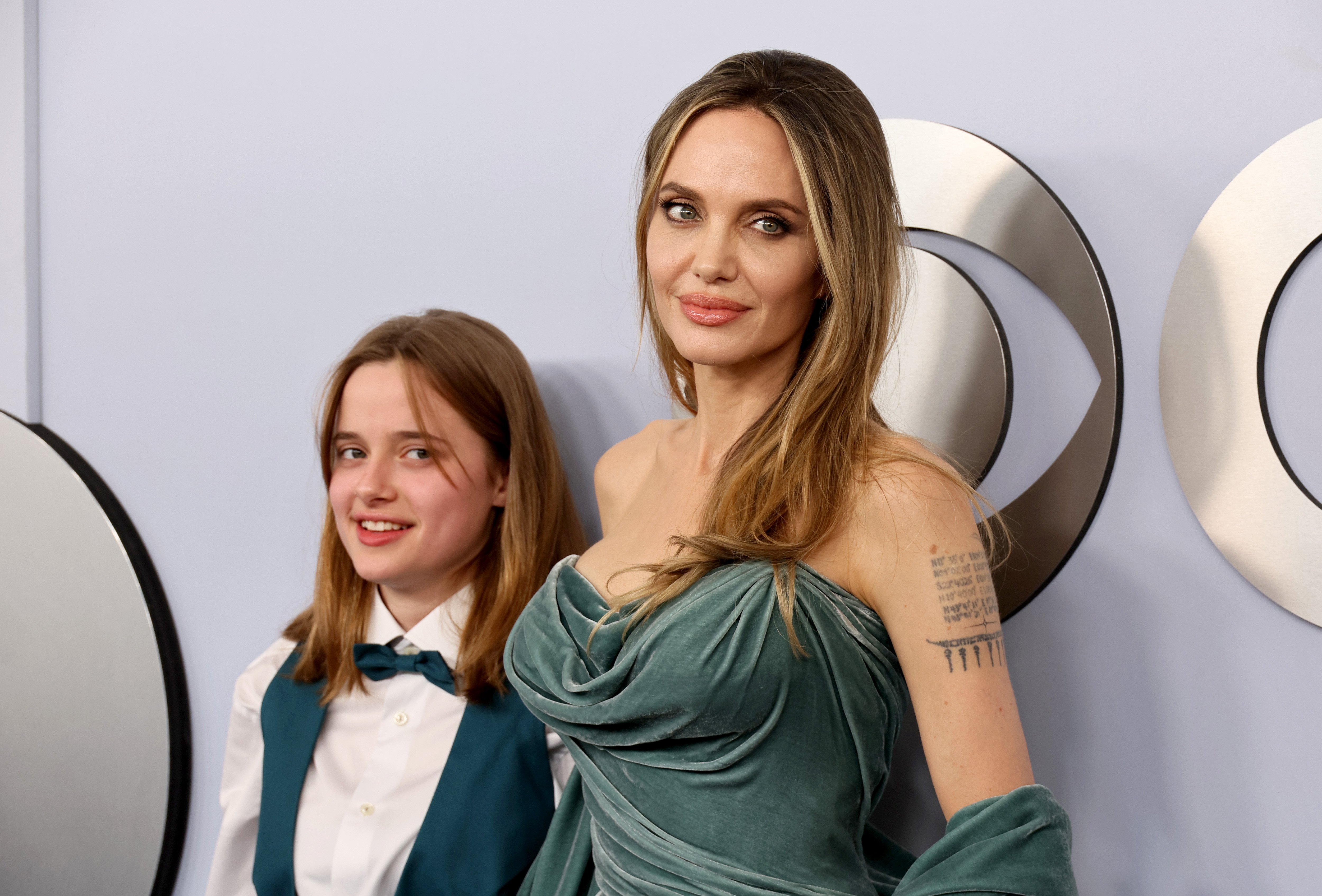 angelina jolie and vivienne jolie