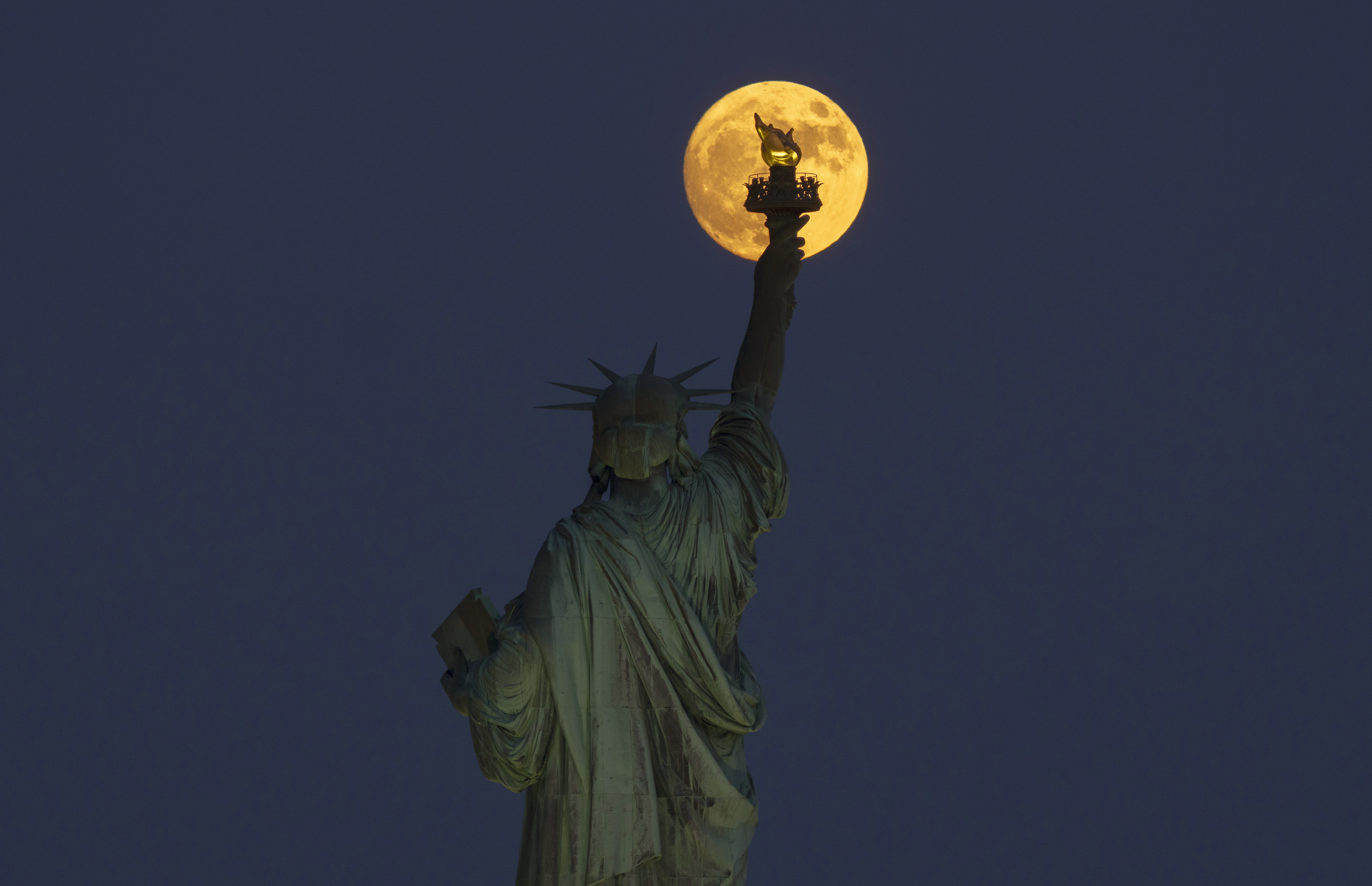 Strawberry Moon Rises in New York City