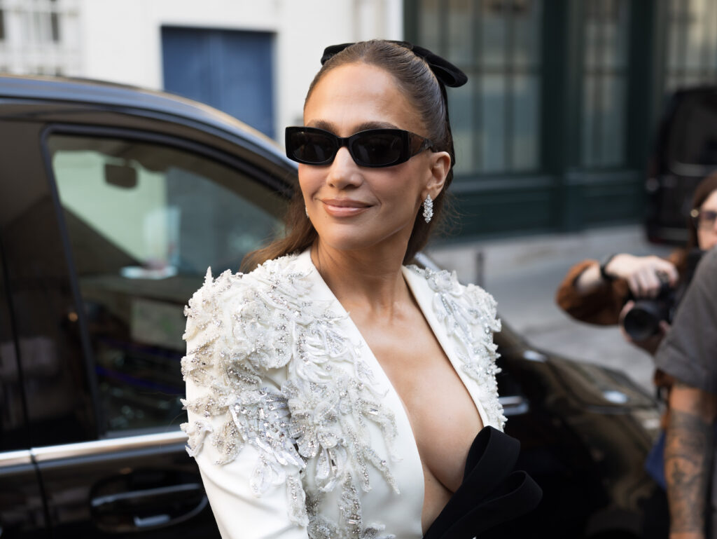 Jennifer Lopez attends the Zuhair Murad fashion show - Outside Arrivals - Paris Fashion Week - Haute Couture Fall/Winter 2026/2027