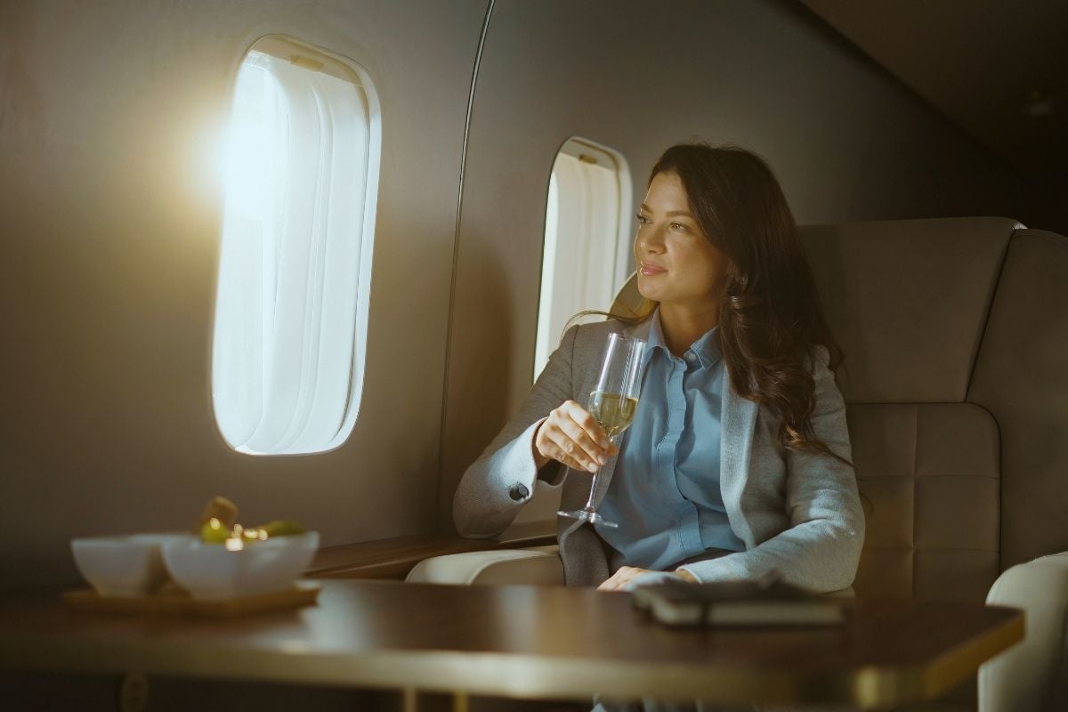 the 10 Things That Immediately Give Away a "New Money" Passenger