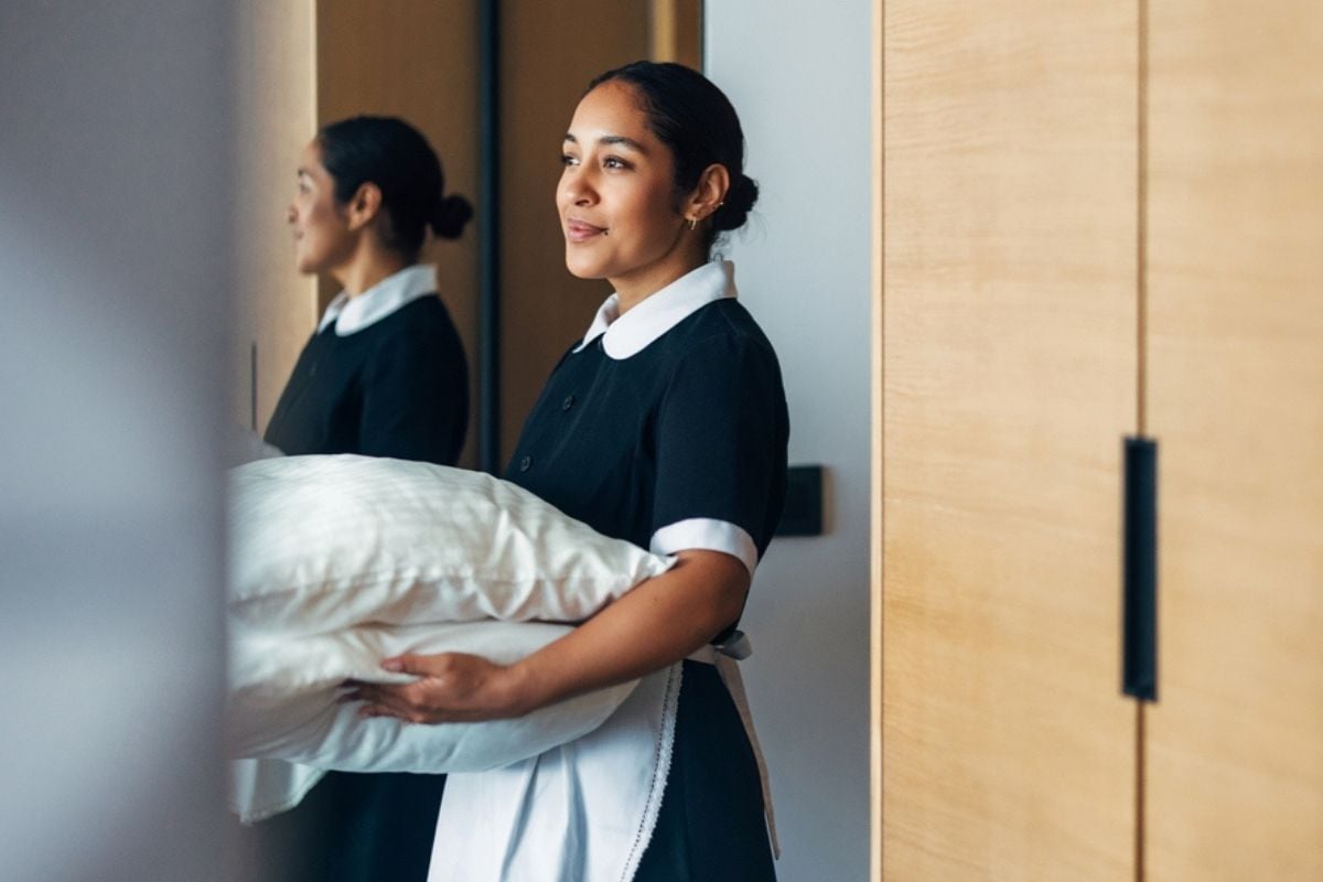 the 4 Things She Immediately Notices When Cleaning Your Room
