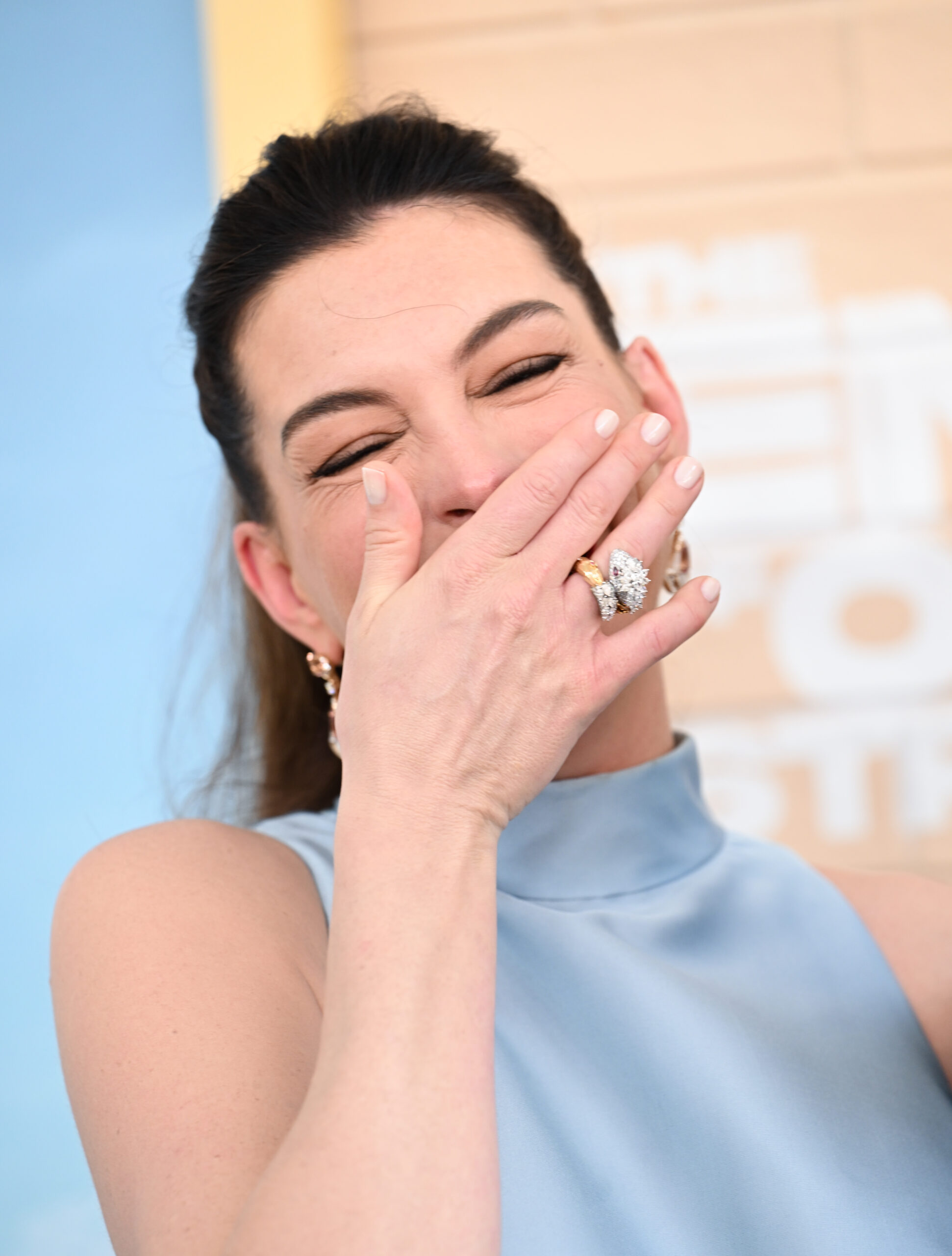 anne hathaway
