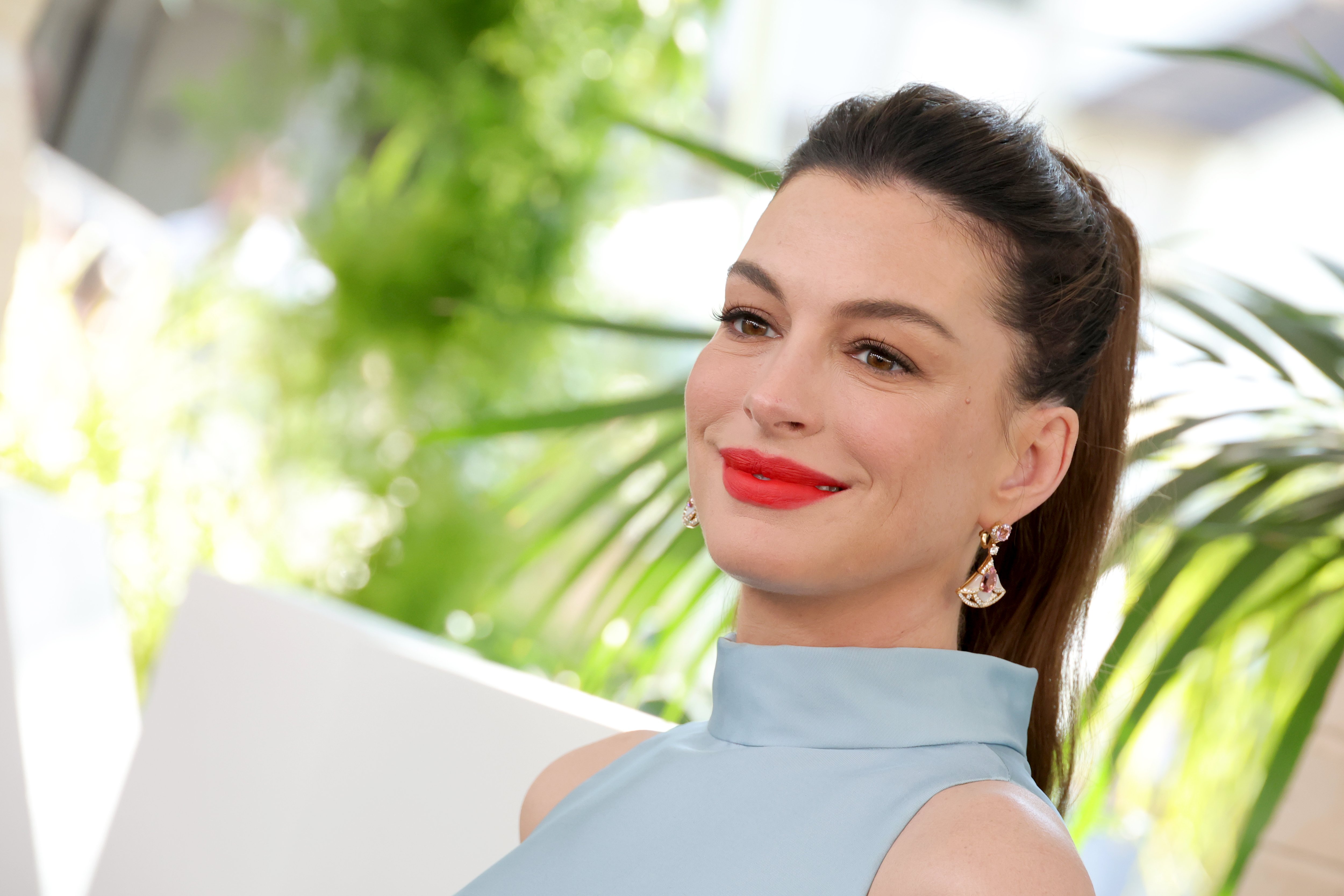 anna hathaway
