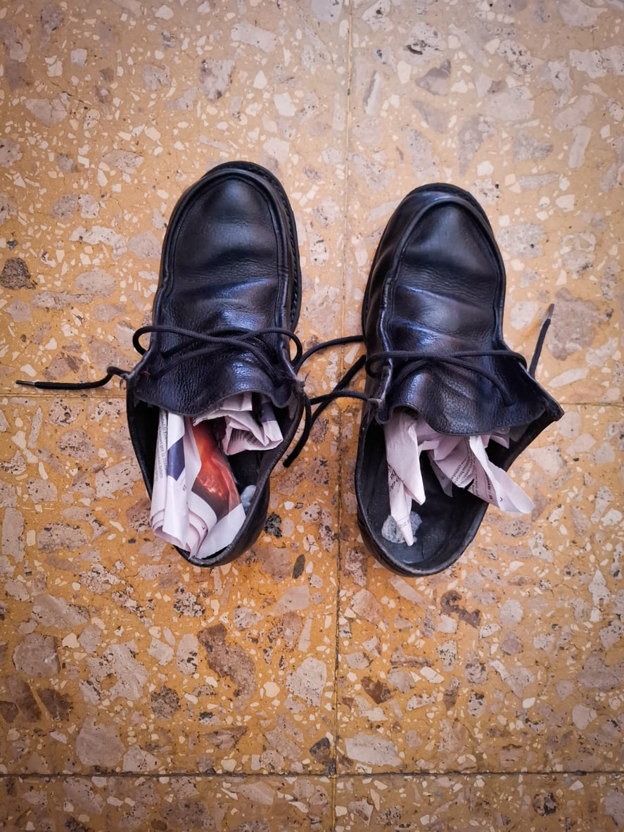 This Simple Newspaper Trick Dries Wet Shoes Overnight 