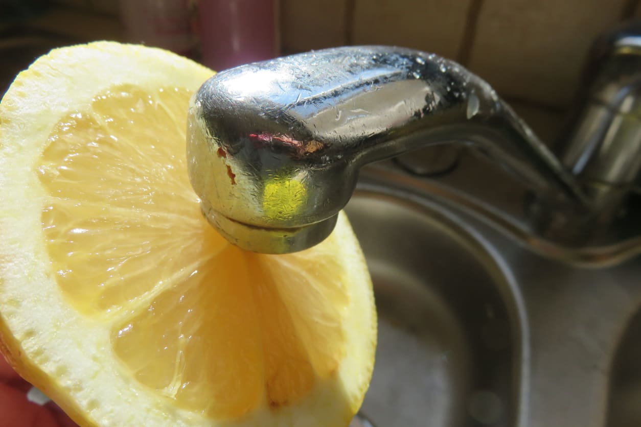 This Simple Lemon Peel Trick Restores Your Faucet's Shine Instantly 