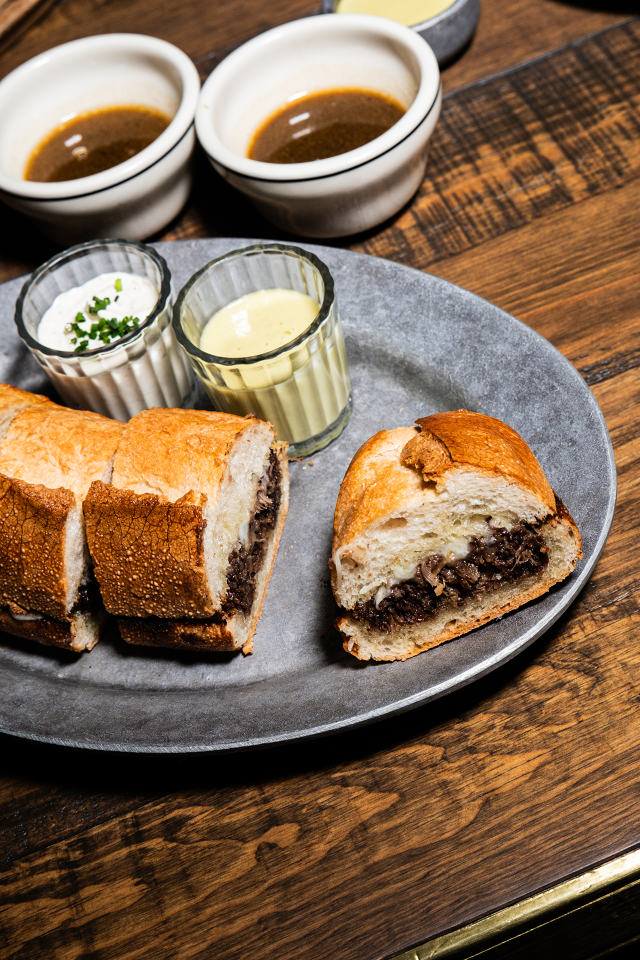 French Dip de Barbacoa