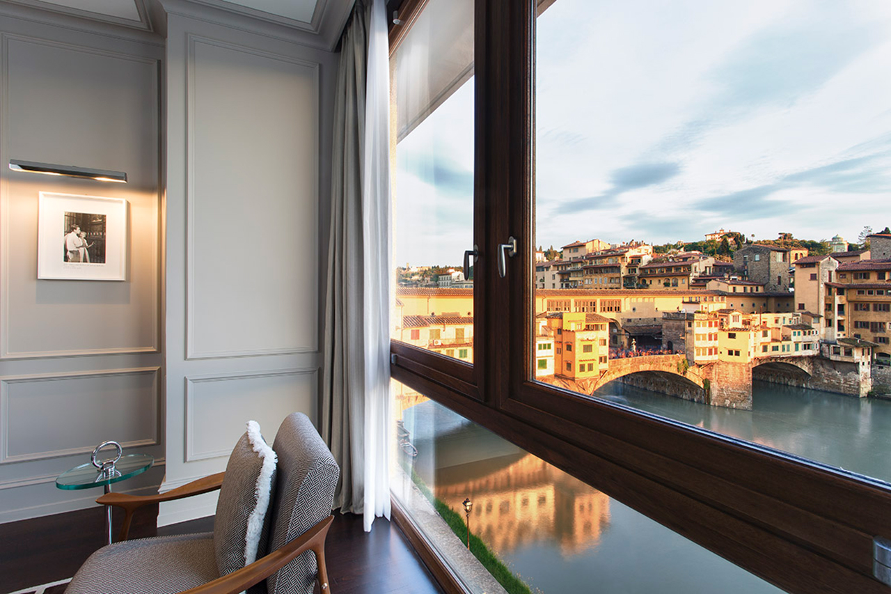 Views of Ponte Vecchio from Portrait Firenze.