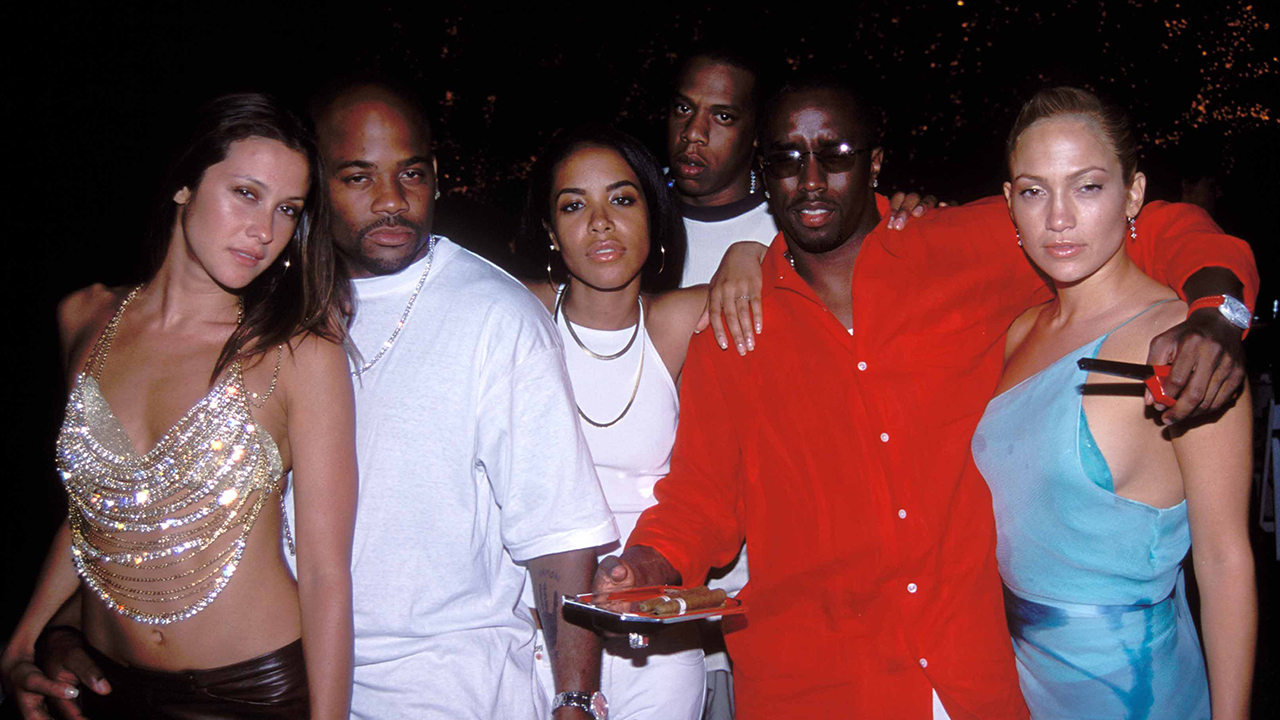 Usher Remembers Aaliyah 15 Years After Her Tragic Death - Gambaran