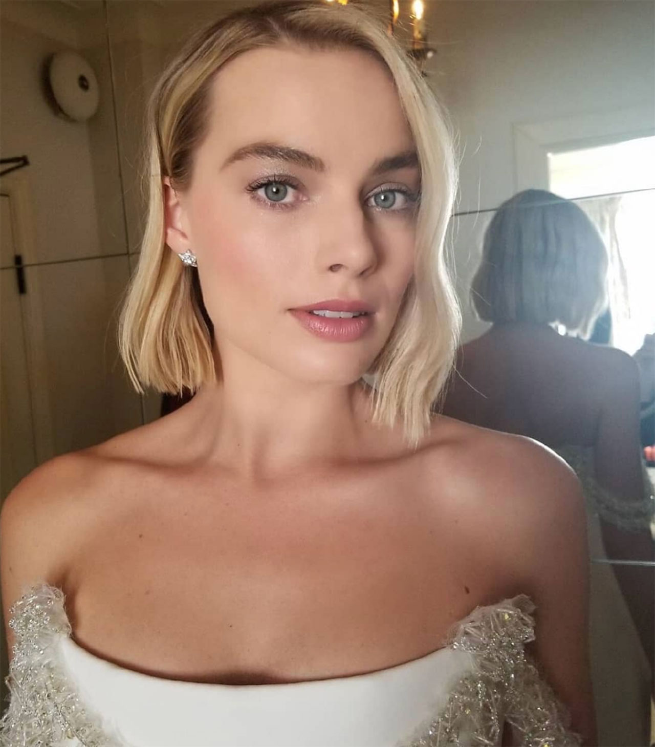 How to copy Margot Robbie's Oscars 2018 makeup look
