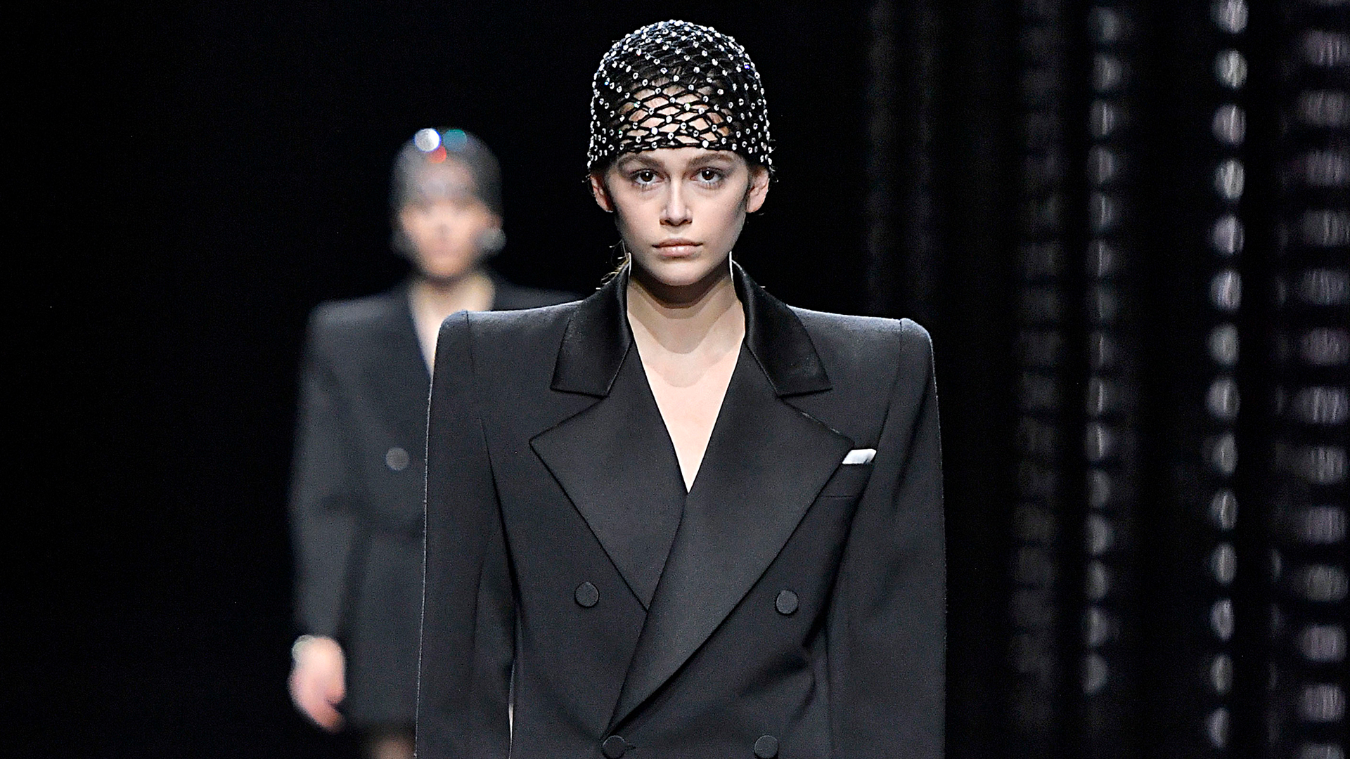 Power Shoulders: Bold Fashion Statements for Confident Style