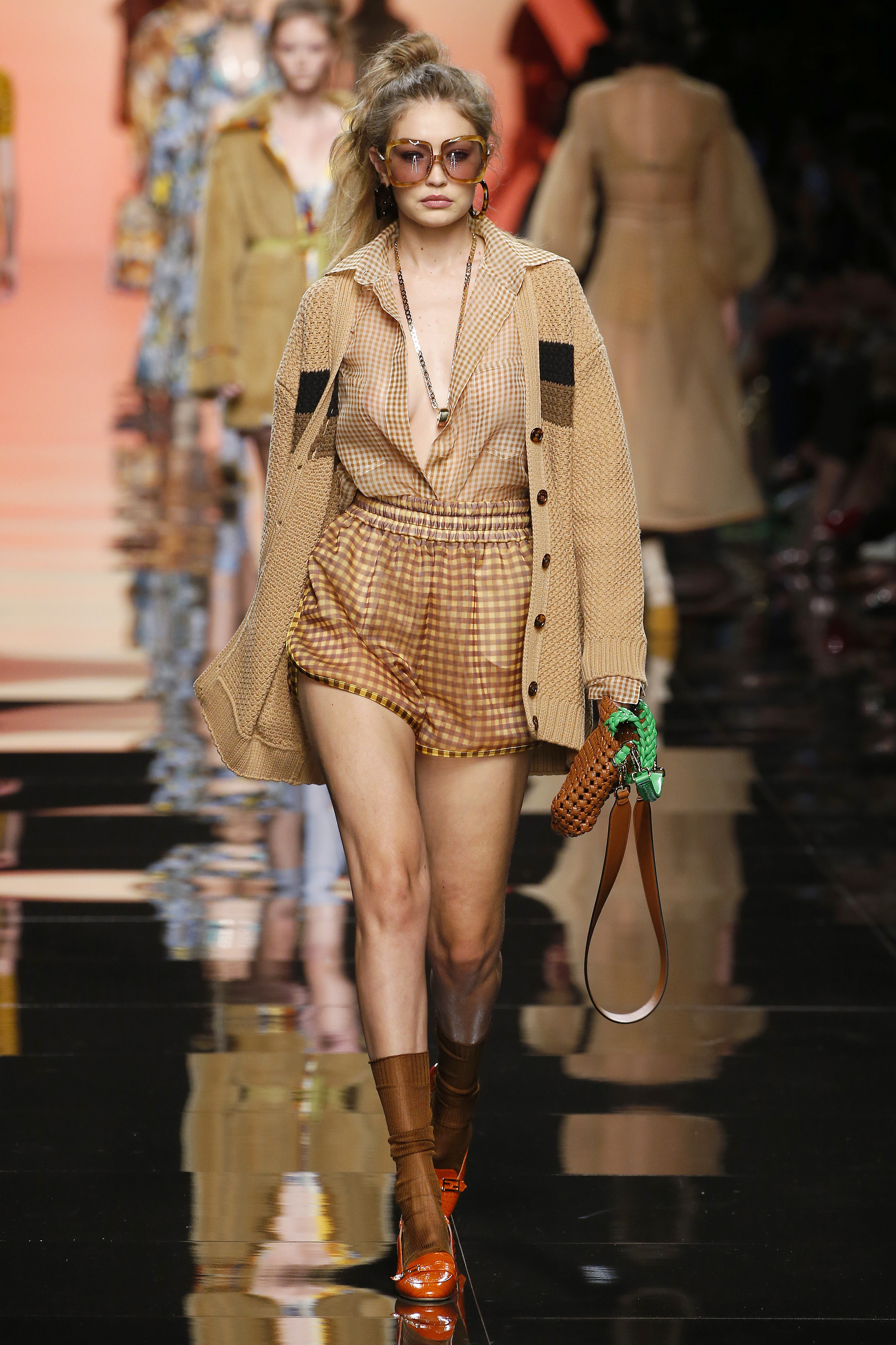 How The FENDI Spring/Summer 2022 Is Channelling 70s Retro Energy