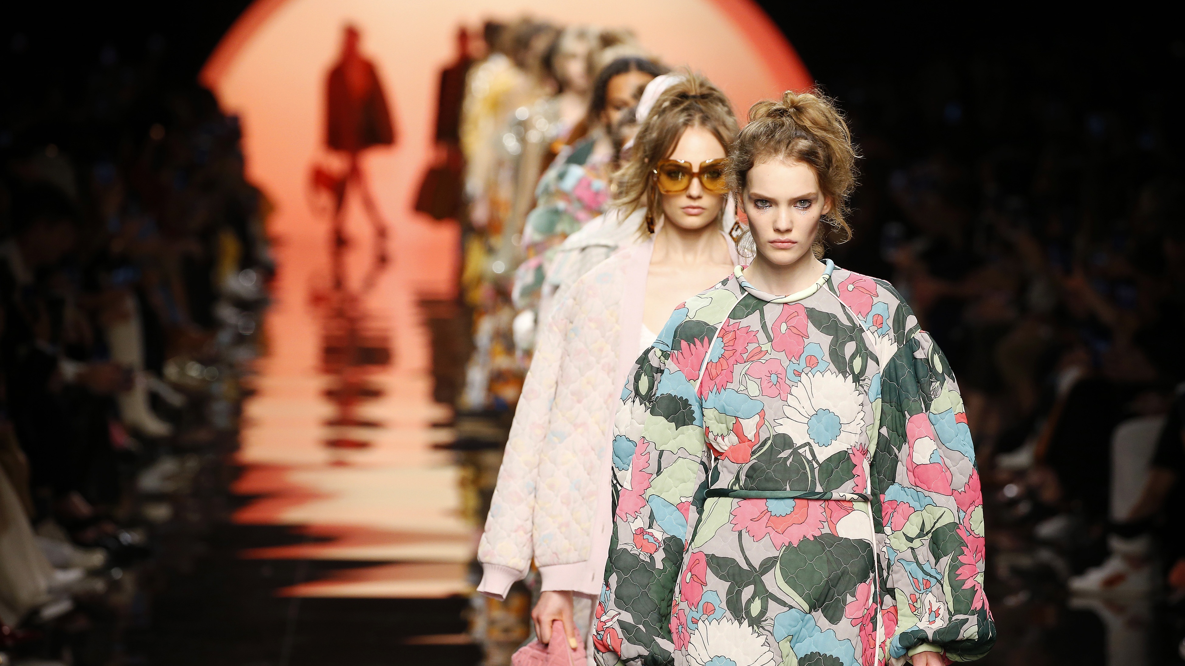 That '70s Fendi Show. Fendi Spring Summer 2020 Is The Best Kind Of Trip ...