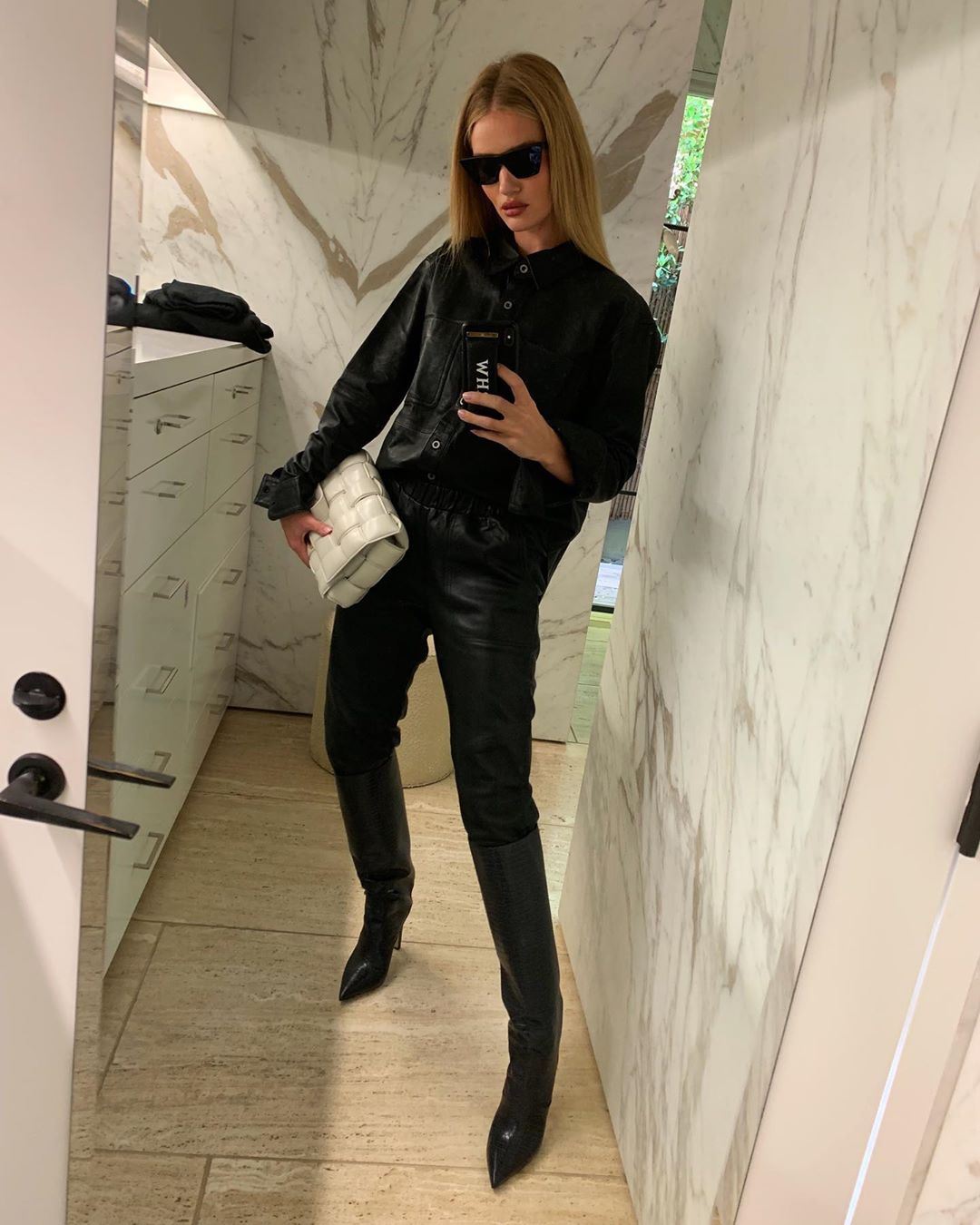Rosie Huntington-Whiteley's Instagram Rolodex Of Great Style Is Back ...