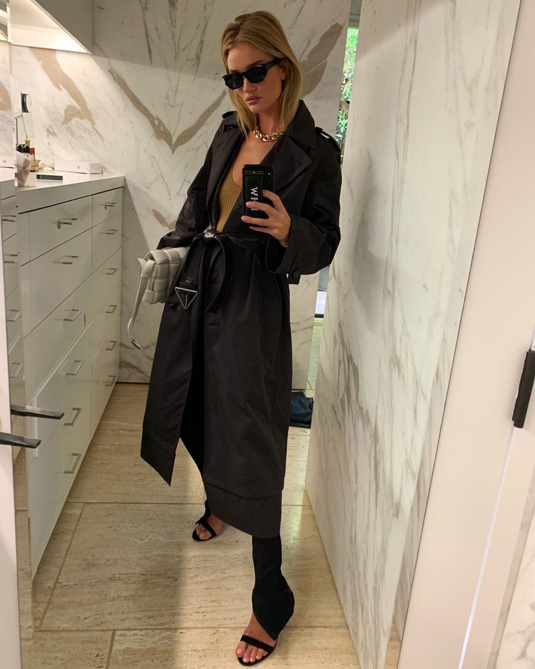 Rosie Huntington-Whiteley's Instagram Rolodex Of Great Style Is Back ...