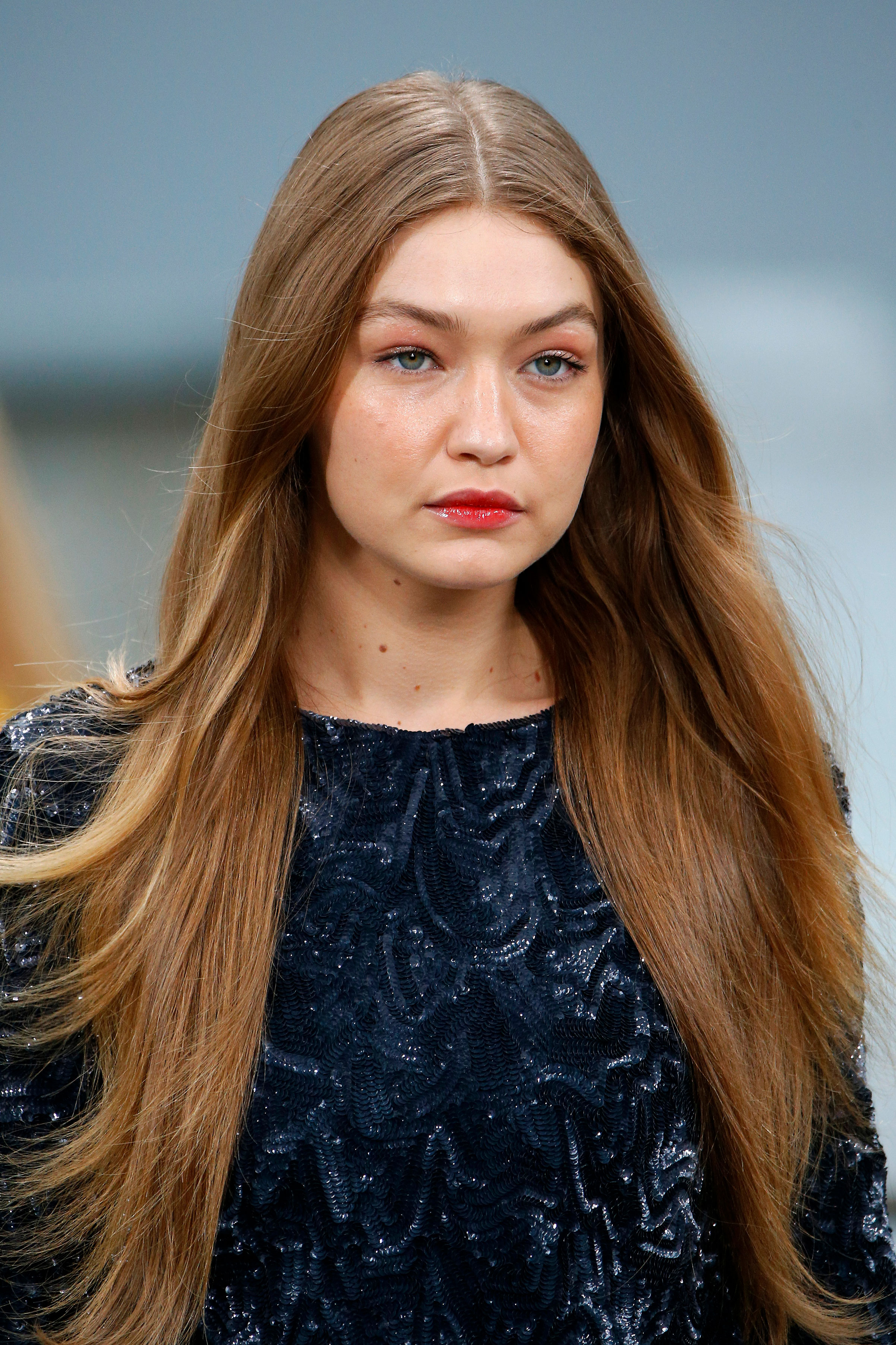 The Best Beauty Looks At Chanel S Spring Summer Show In Paris