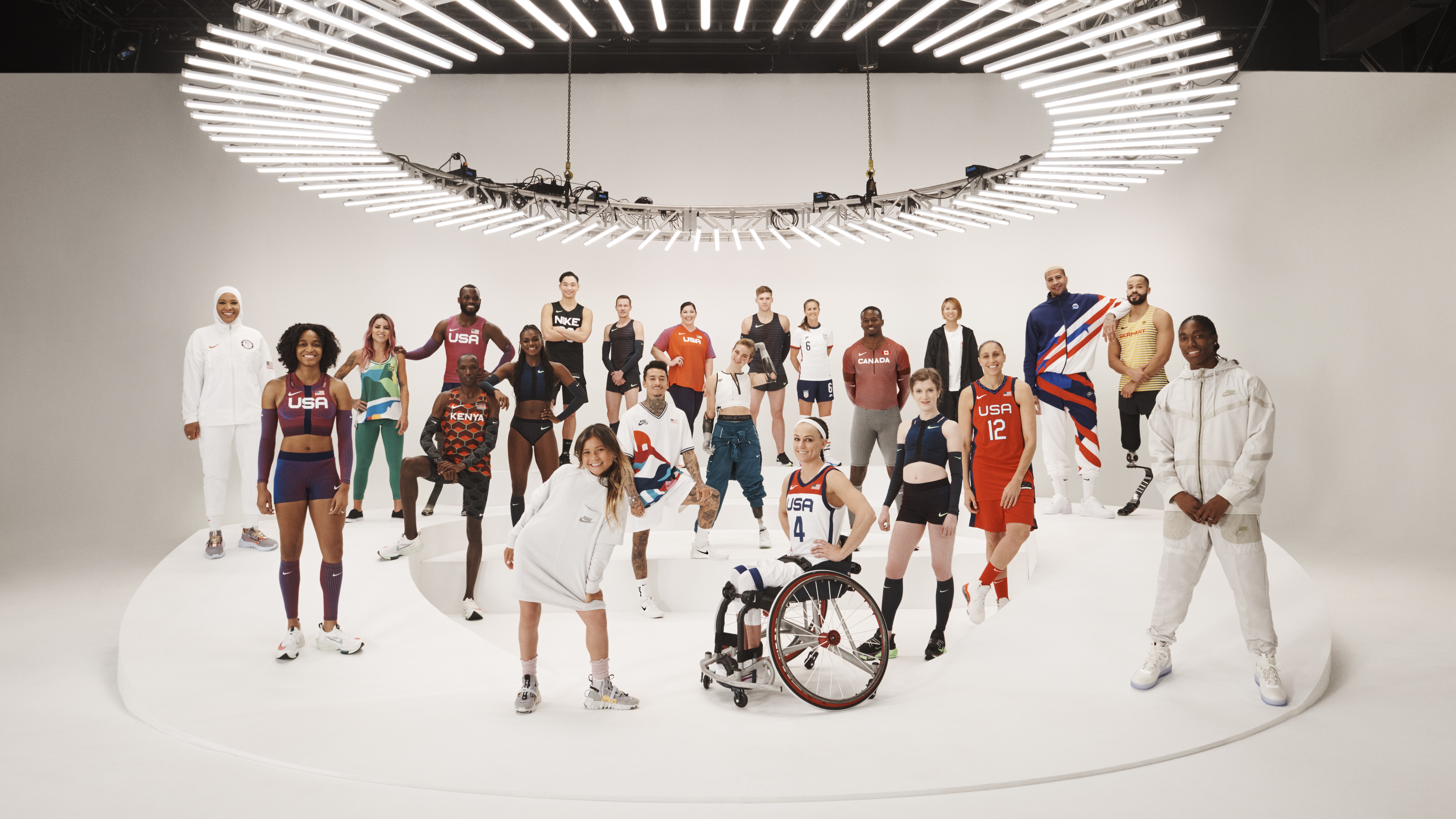 Dato versus Comerciante itinerante Ahead of the Olympics in Tokyo, Nike Lights The Unofficial Torch For New  York Fashion Week In Super-Sized Spectacle - Grazia USA