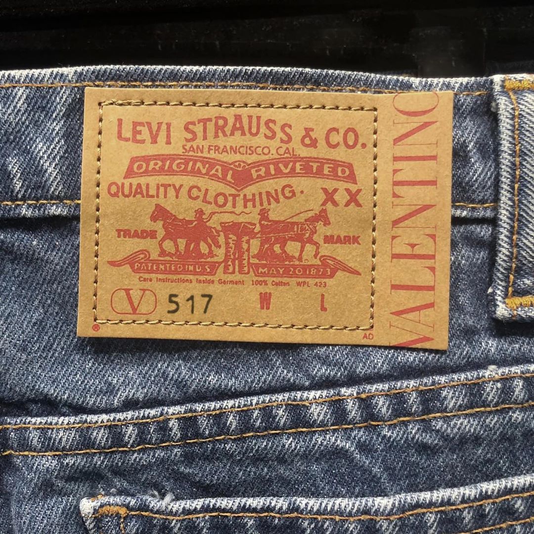 Valentino Go Full Vetements, Collaborate With Levis