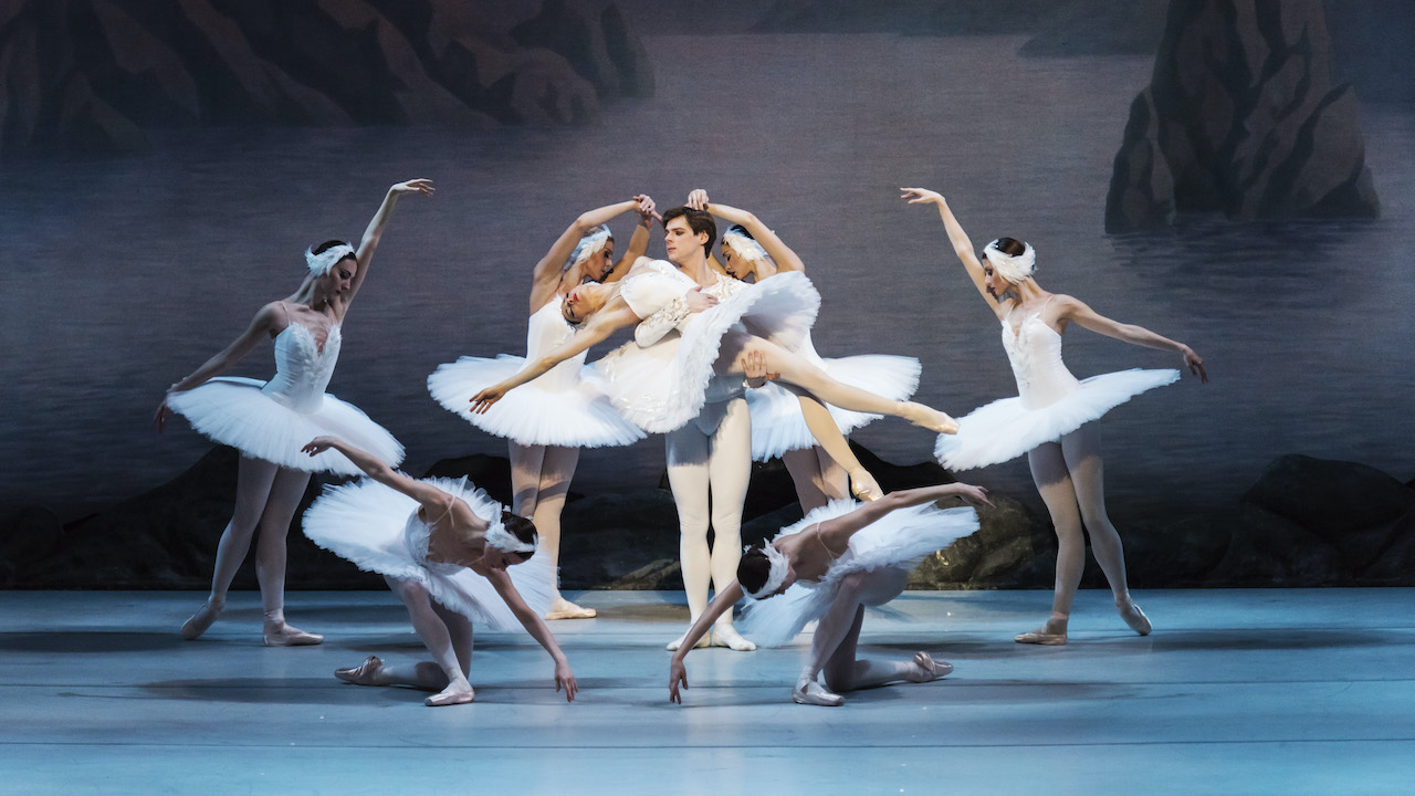Ballet Dancer With Alzheimer's Remembering Swan Lake Will Move You