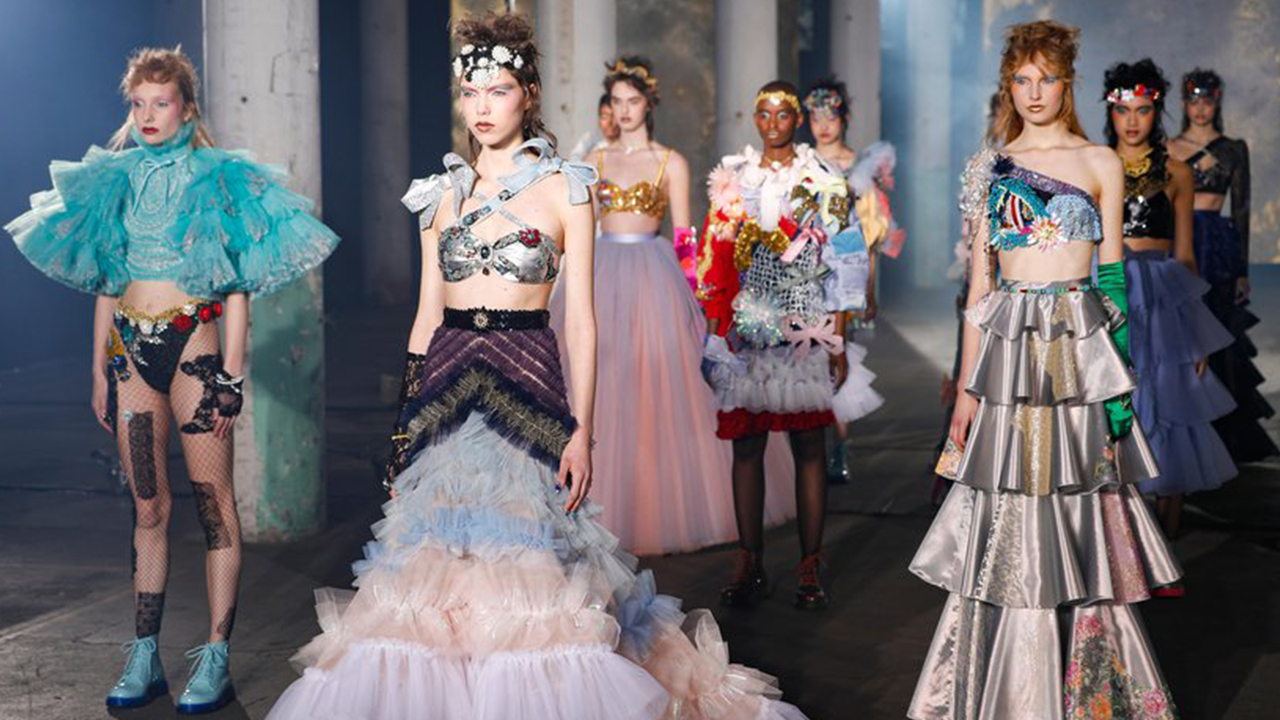 Paris Haute Couture Week Ss21 Best Fashion And Beauty Grazia Paris Haute Couture Week Ss21 Best Fashion And Beauty Grazia