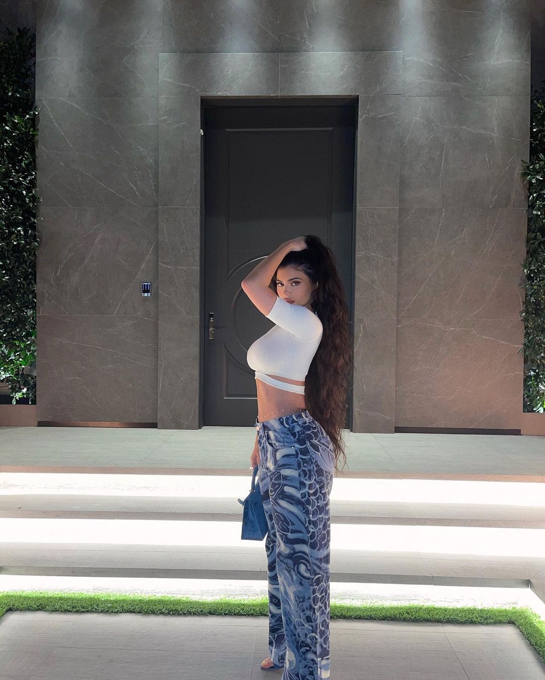Kylie Jenner dad jeans