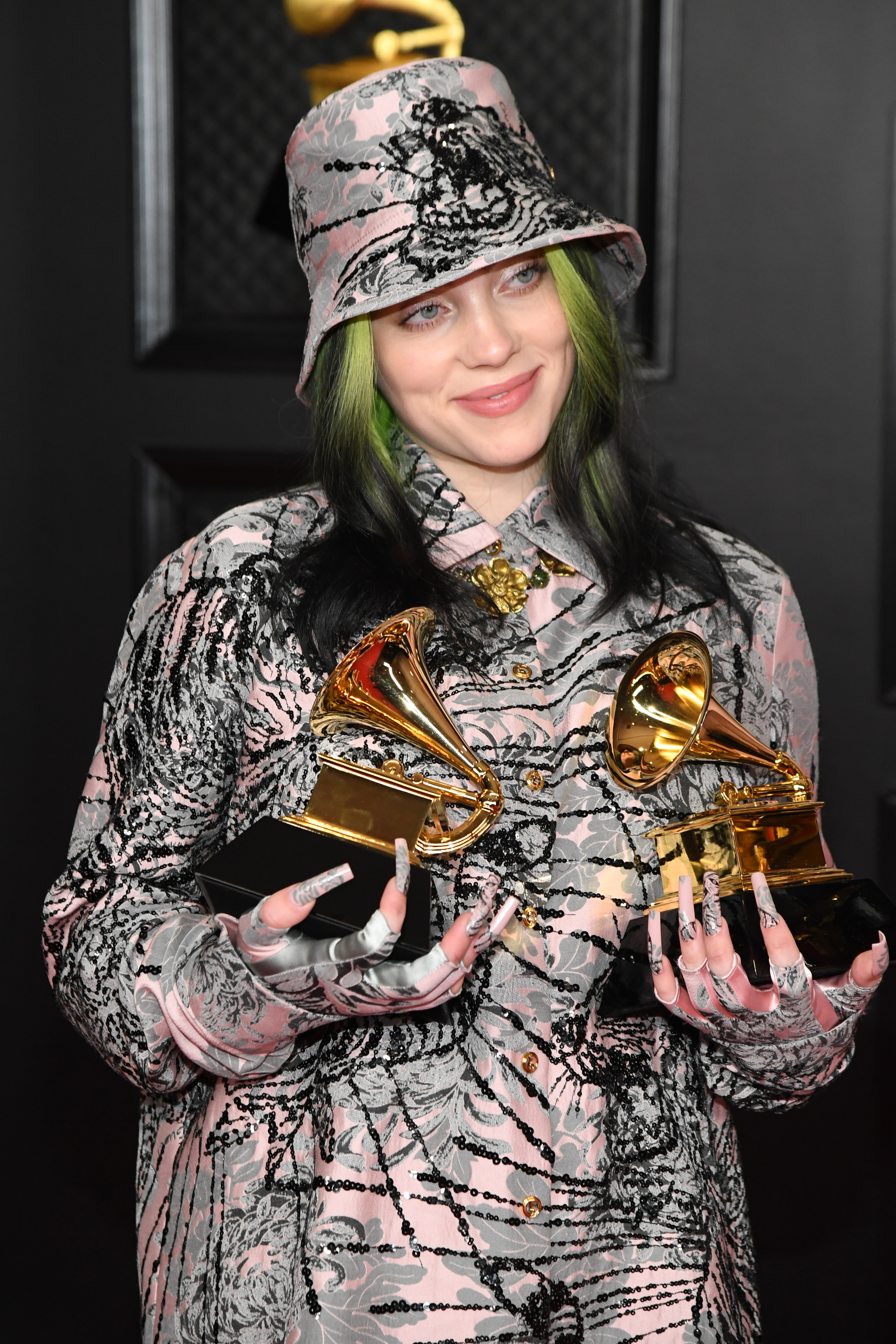 Billie Eilish Plans To Get Rid Of Her Iconic Green Hair Itll Be The End  Of An Era  ETCanadacom