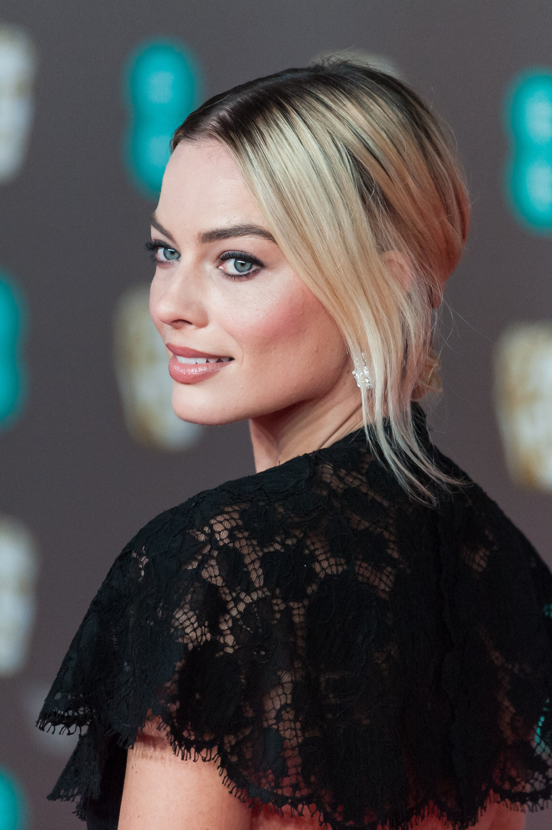 All the Best BAFTAs 2023 Makeup Looks You Need to See