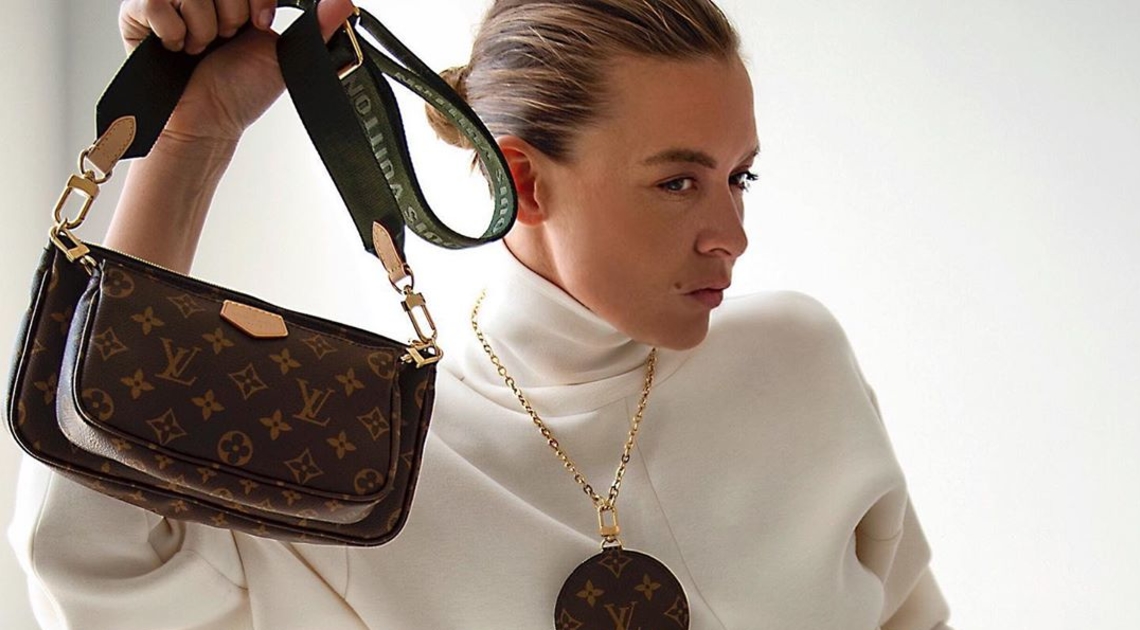 celebrities with louis vuitton bags