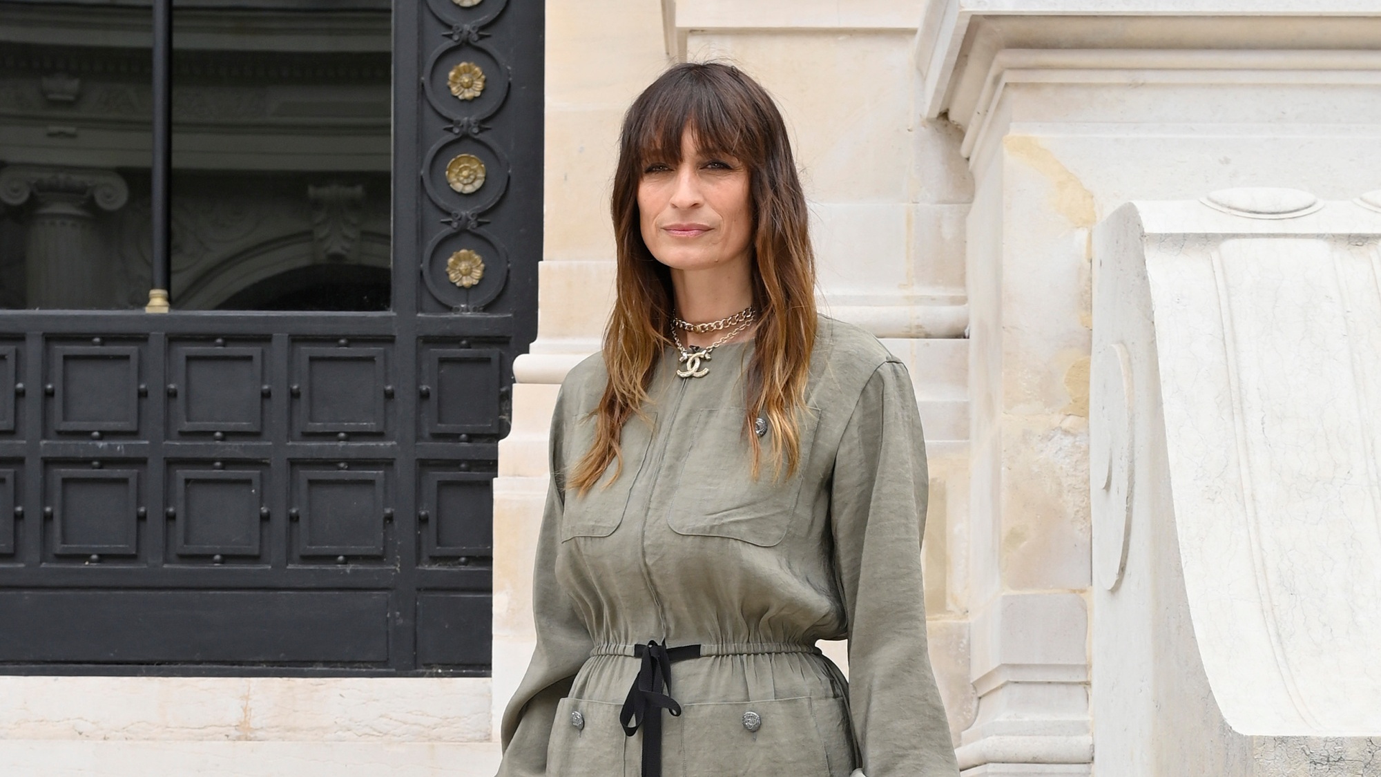 All The Best Street Style Moments From Chanel S Haute Couture Show Street Fashion In Spain 2022