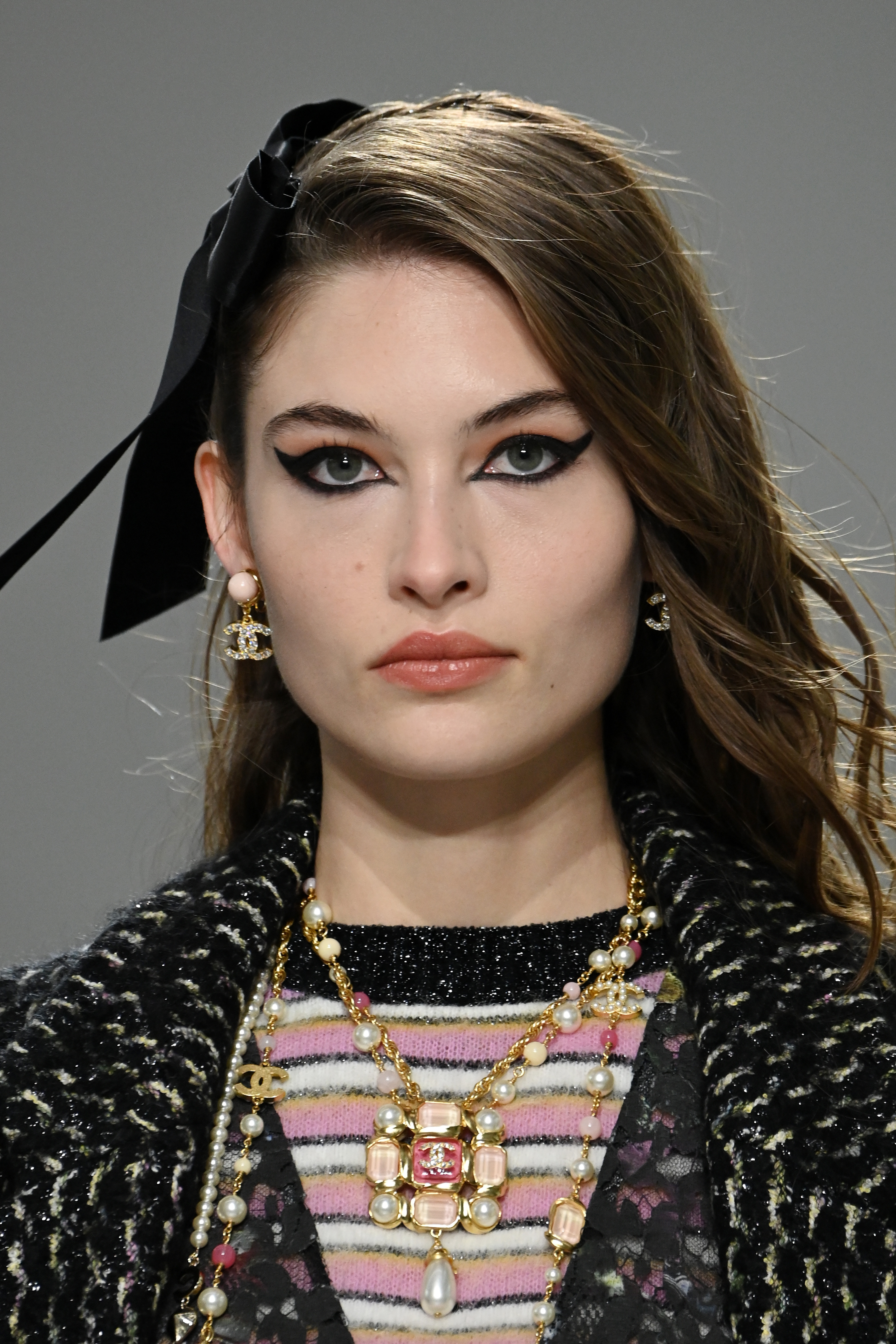 11 Dreamy Looks From Chanel's Métiers d'Art 2021 Collection