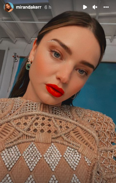Miranda Kerr Is The Latest Star To Add Chic Face Jewels To Her Makeup