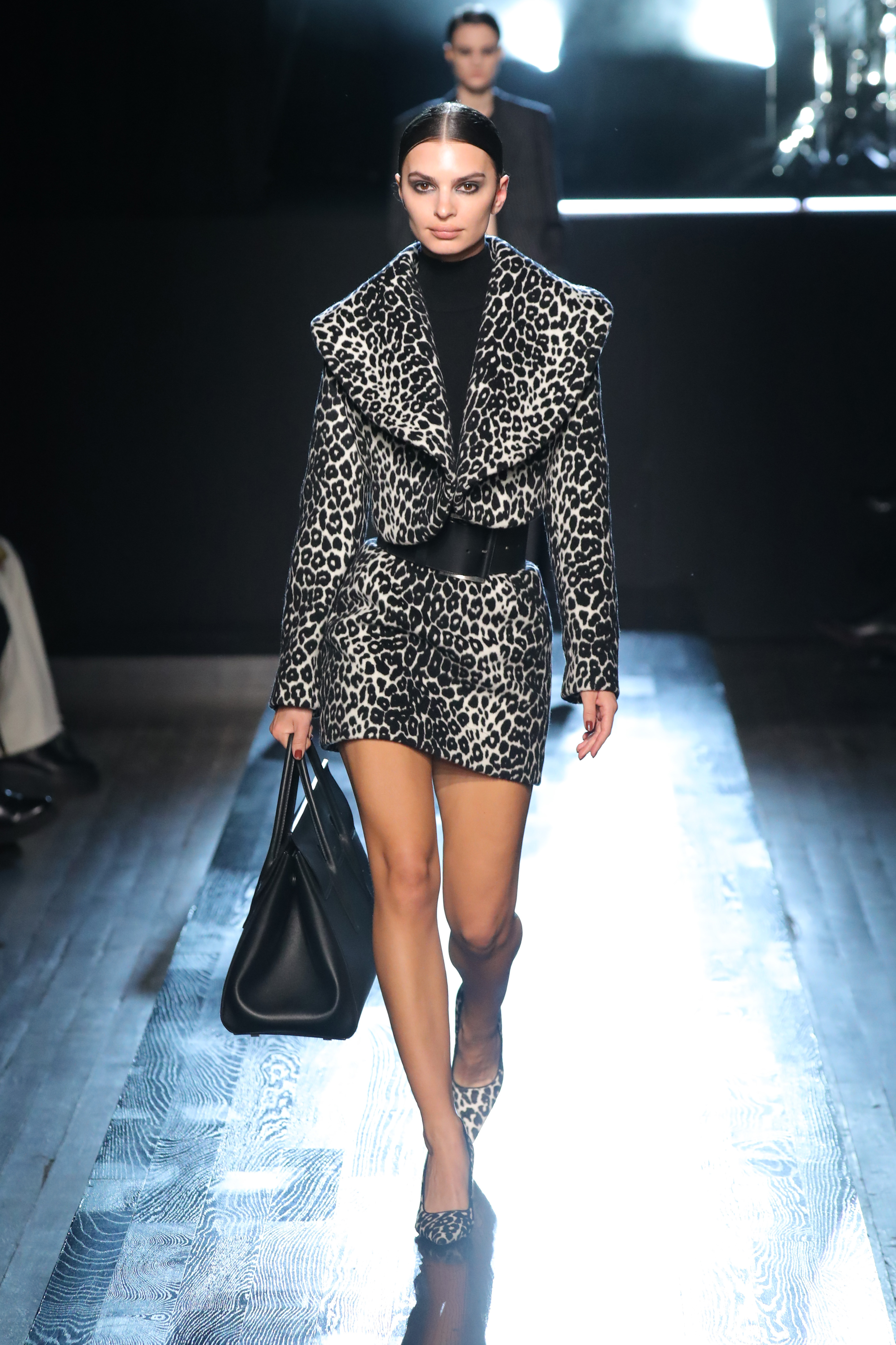 See the Looks From Michael Kors FallWinter 2022 Show at New York Fashion  Week  Elle Canada