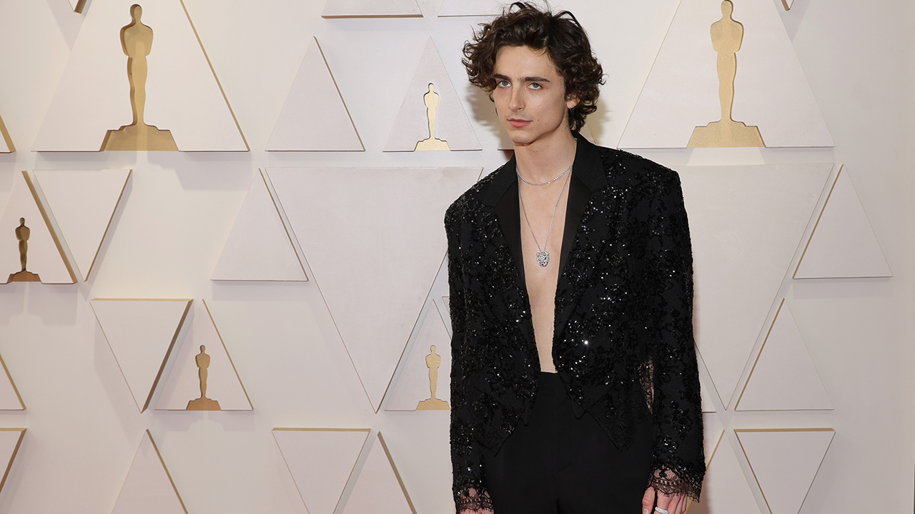 Chest in show: Timothée Chalamet gives 2022's Oscar red carpet its biggest  fashion moment, Oscars 2022