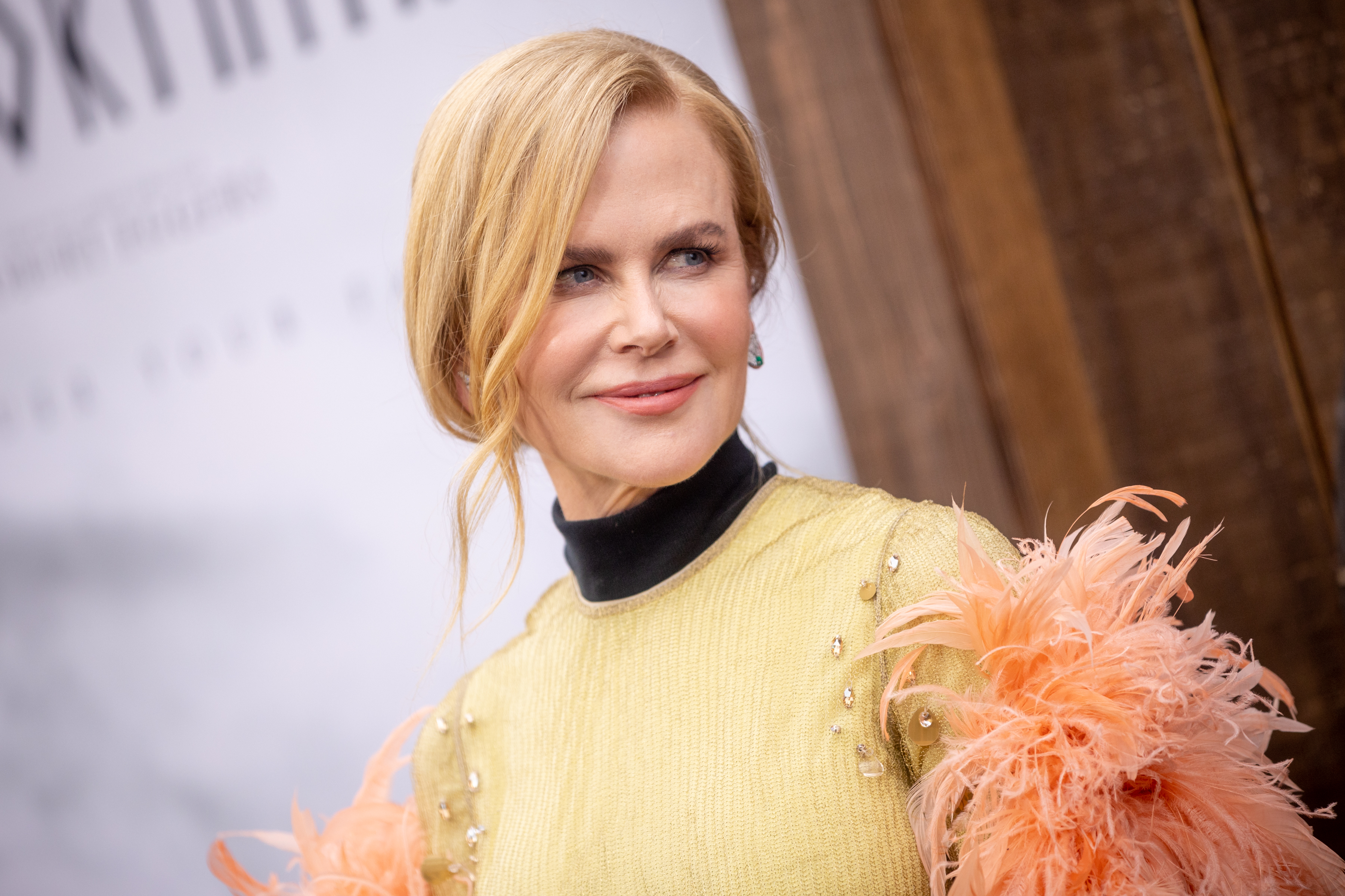 Nicole Kidman Chose Custom Prada Feathers For The Premiere Of 'The  Northman' In .