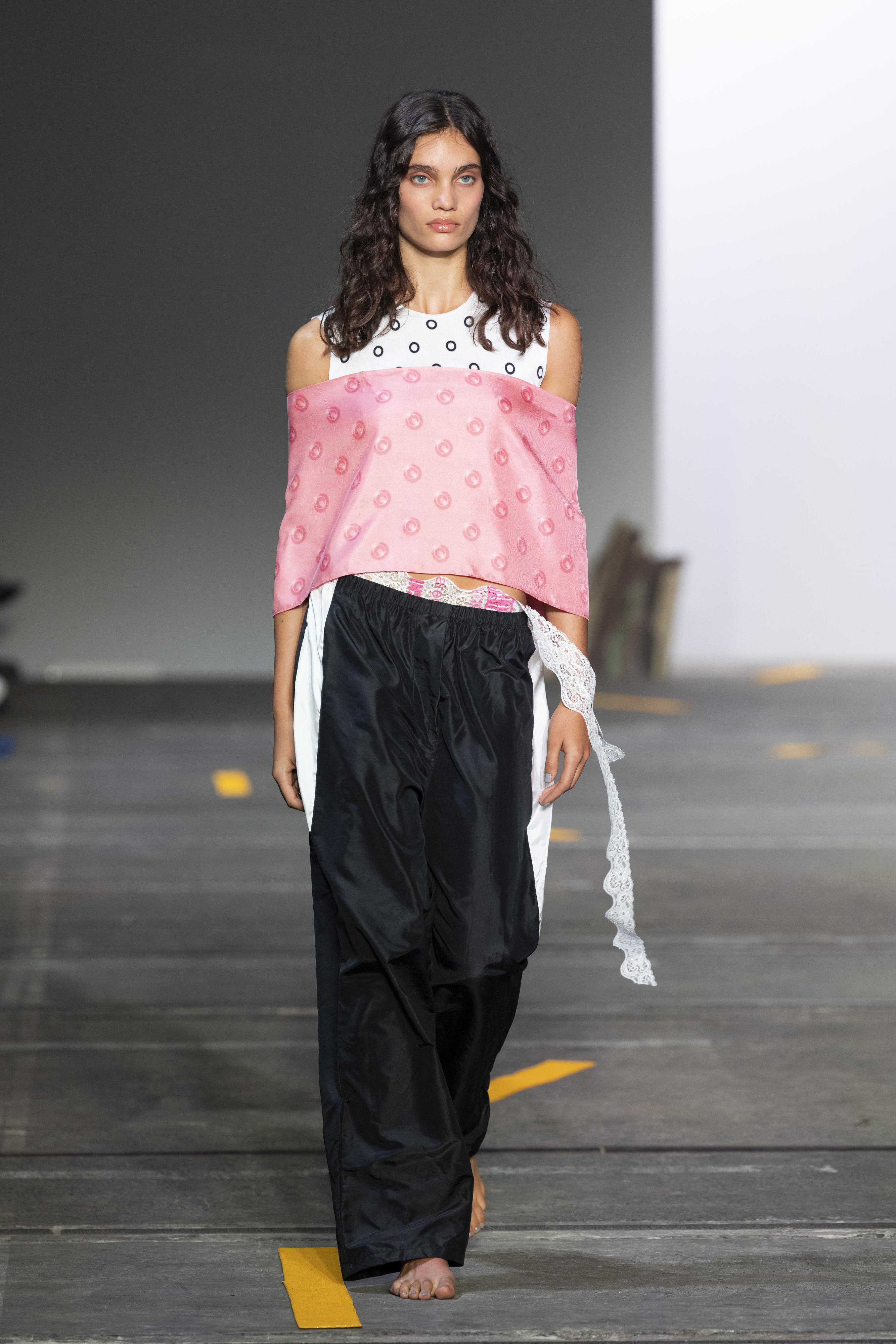 Alix Higgins's Australian Fashion Week Debut Was A Nylon-Filled Dreamscape